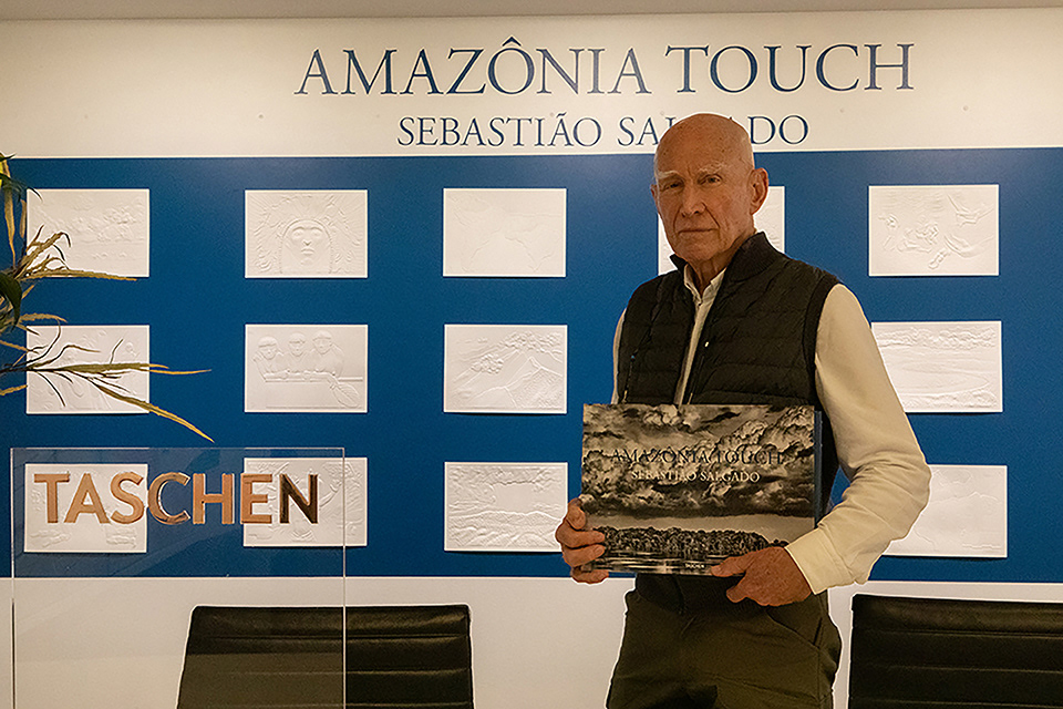 Dédicace Salgado x Taschen