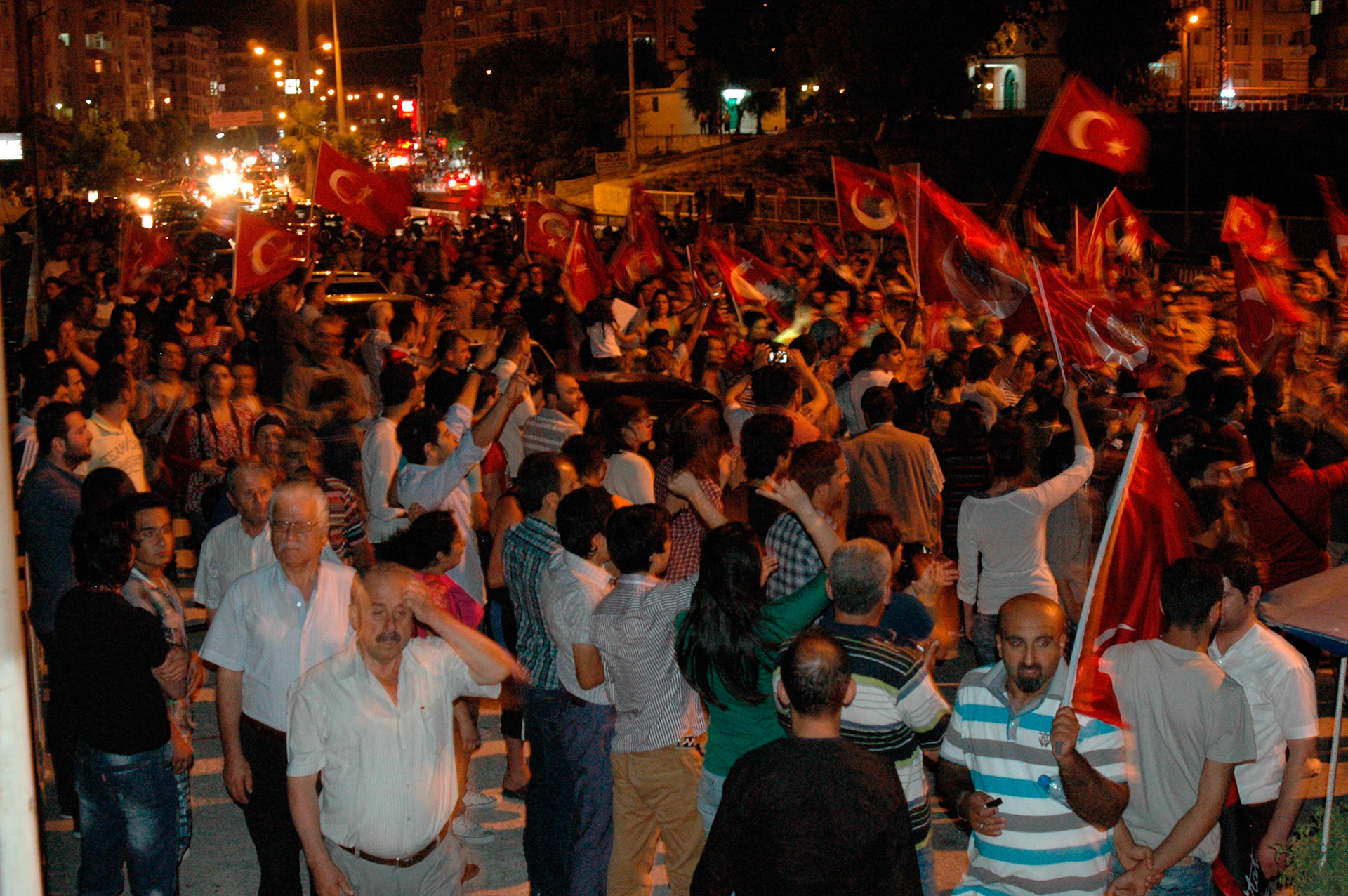 Çekmece Mahallesi Halkı