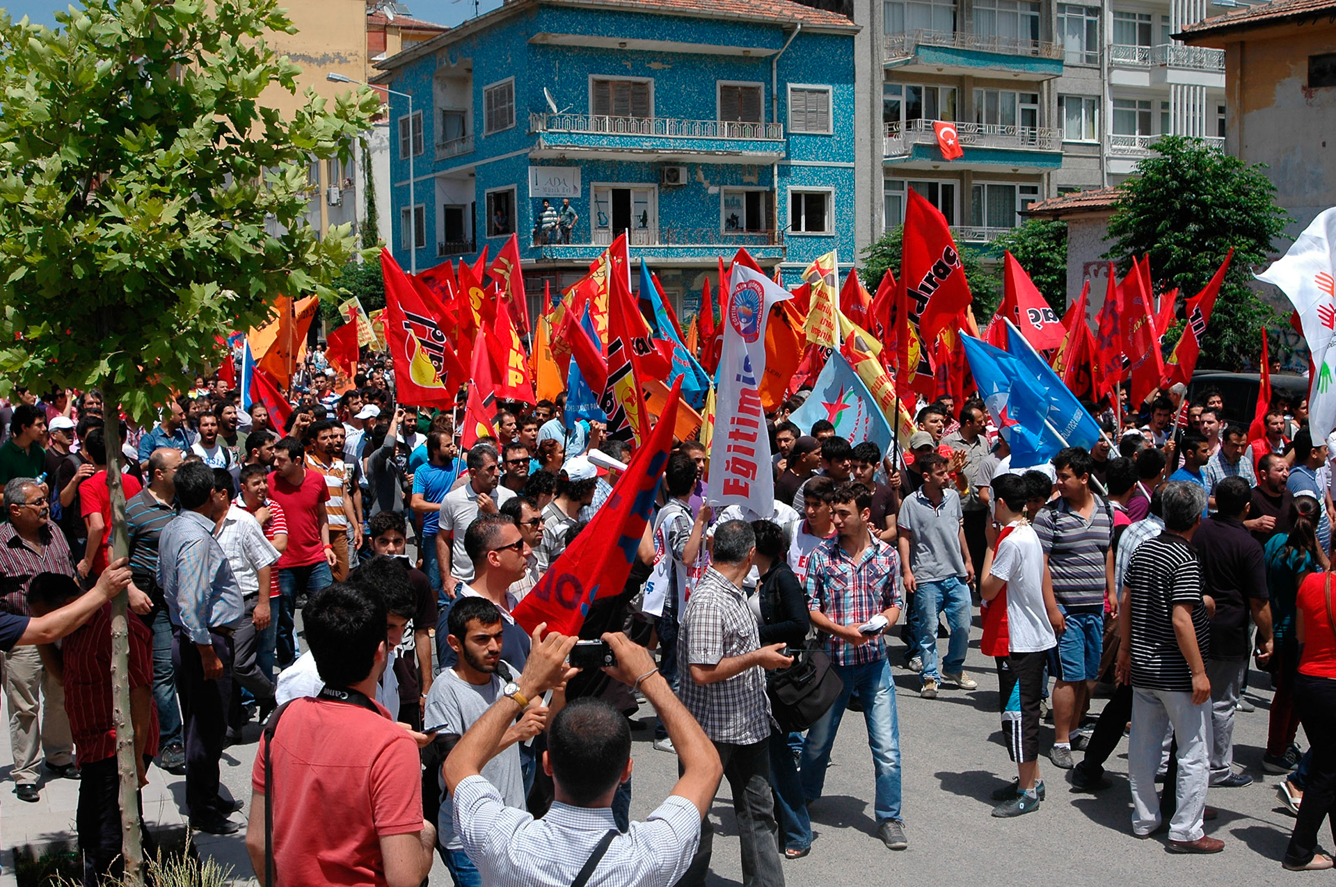İnönü Caddesi