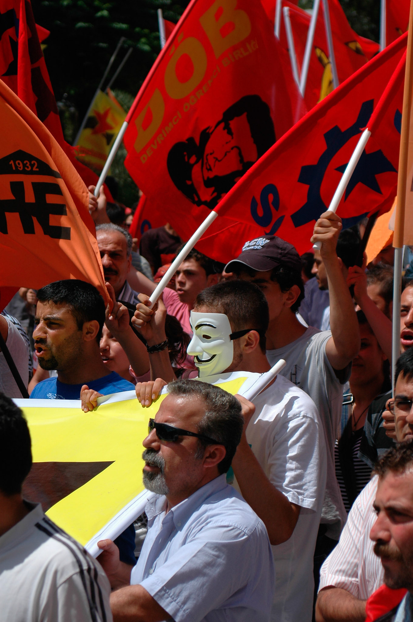 İnönü Caddesi