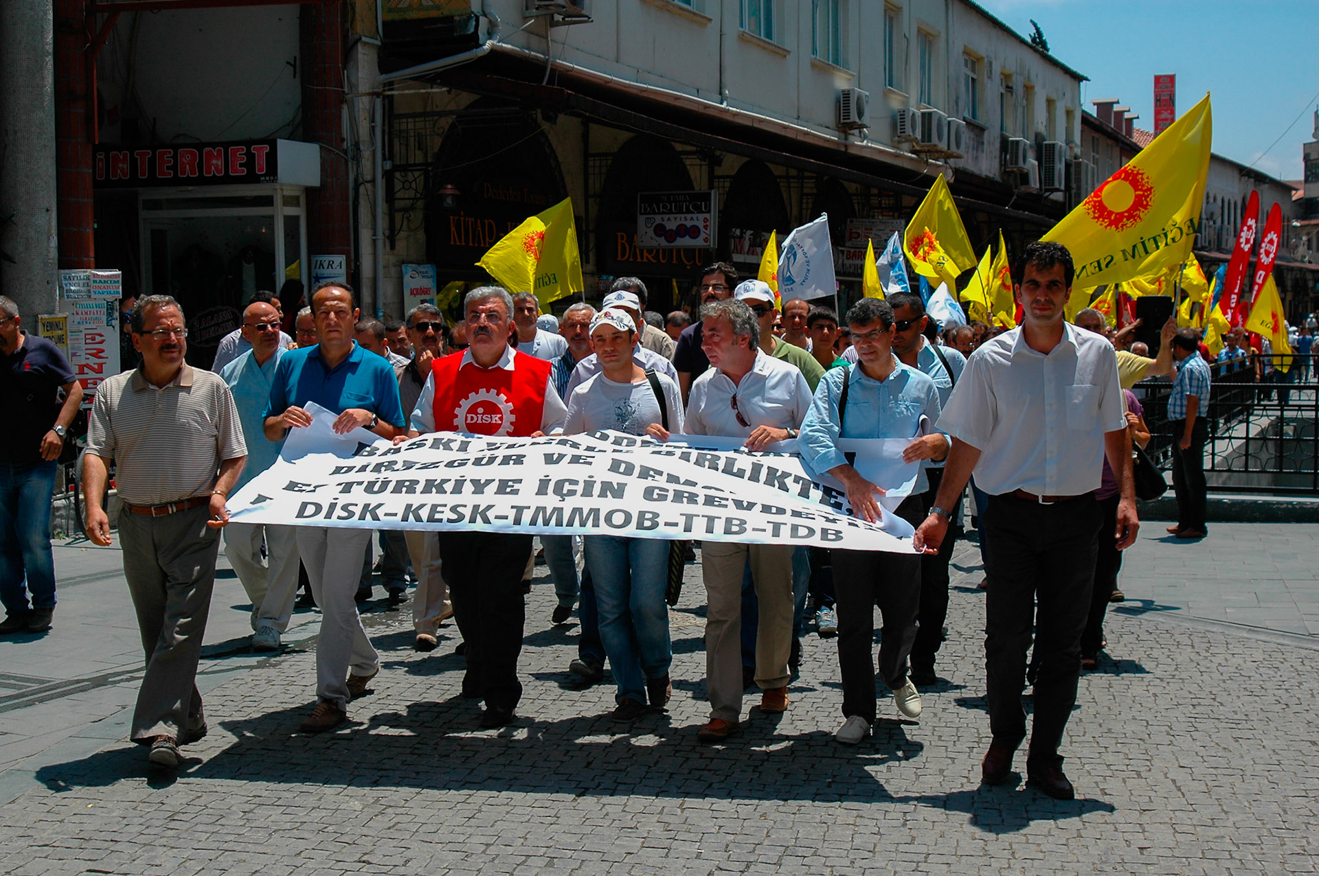 Saray Caddesi