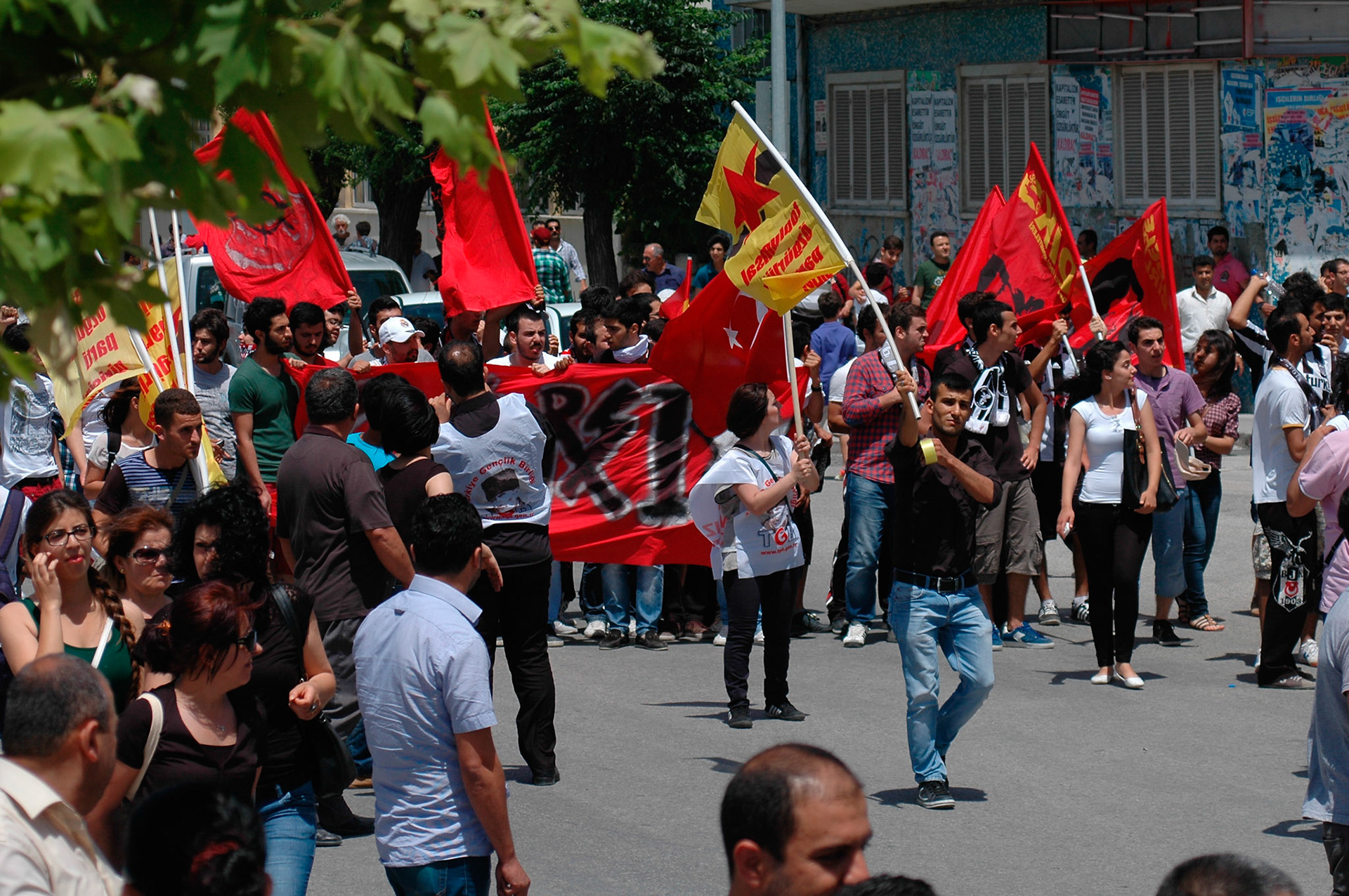 İnönü Caddesi