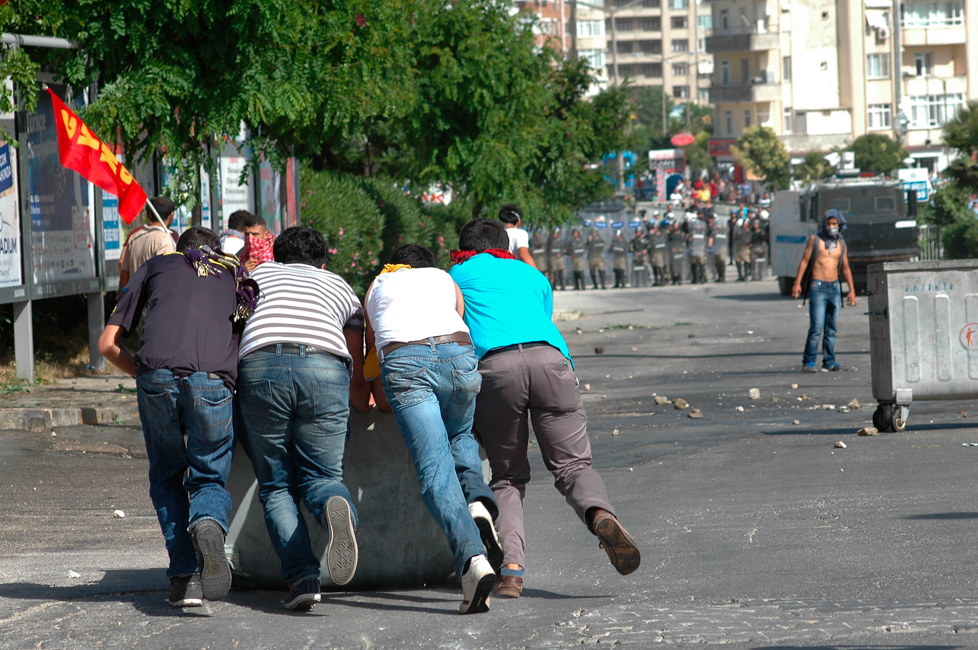 Şükrü Güçlü Bulvarı