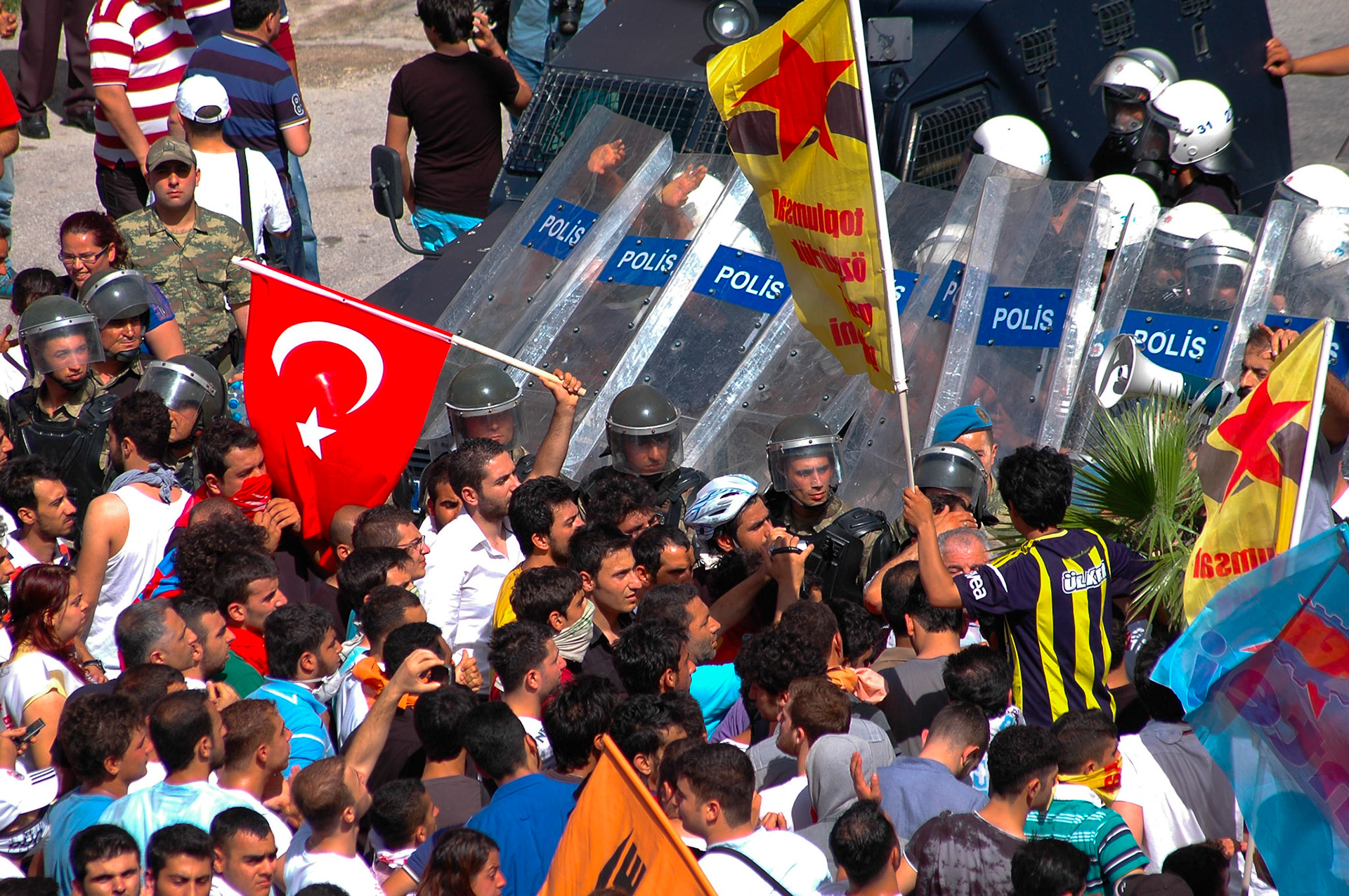 Şükrü Güçlü Bulvarı