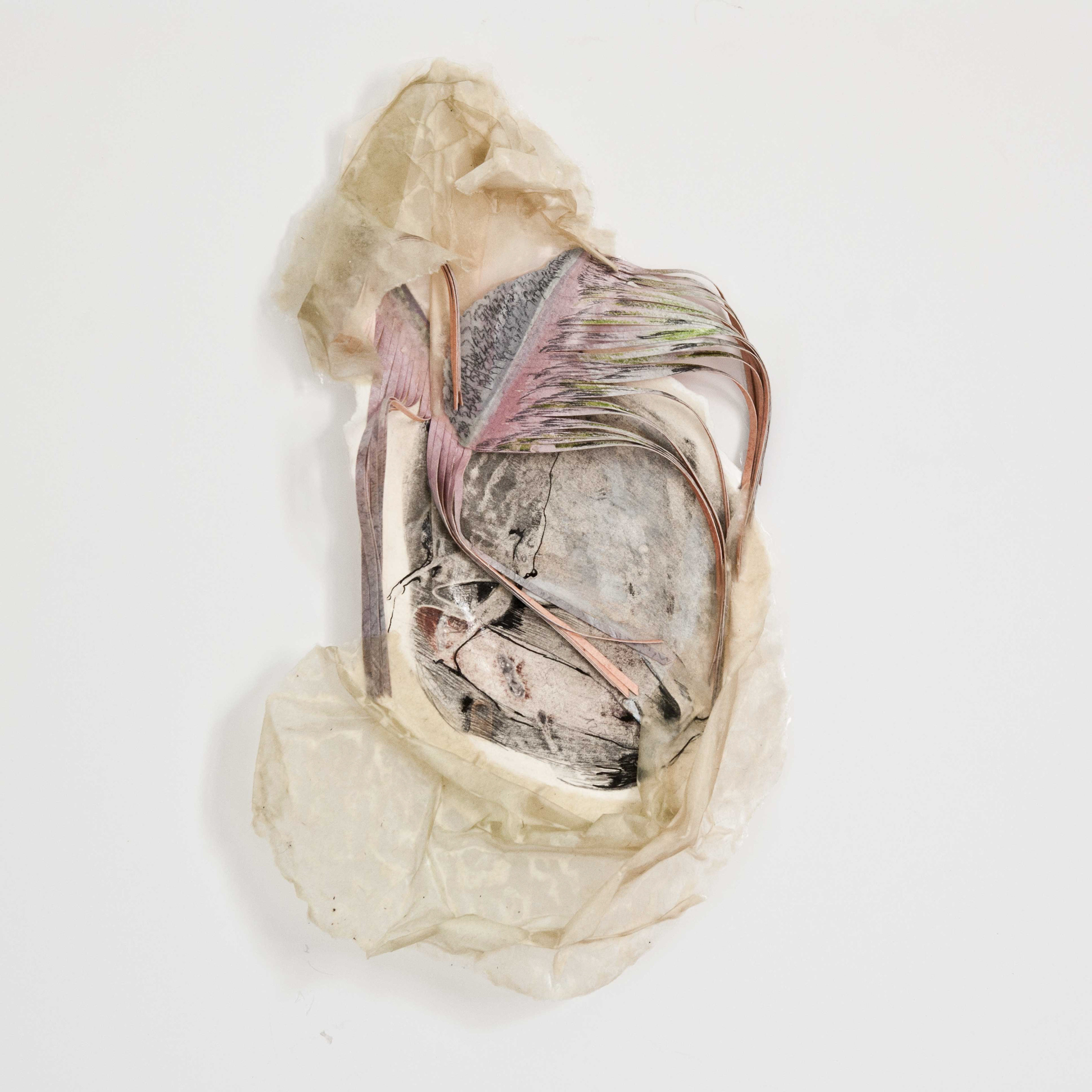 drawing/ shaped paper 2016 26x16cm paper/ graphite/ ink 