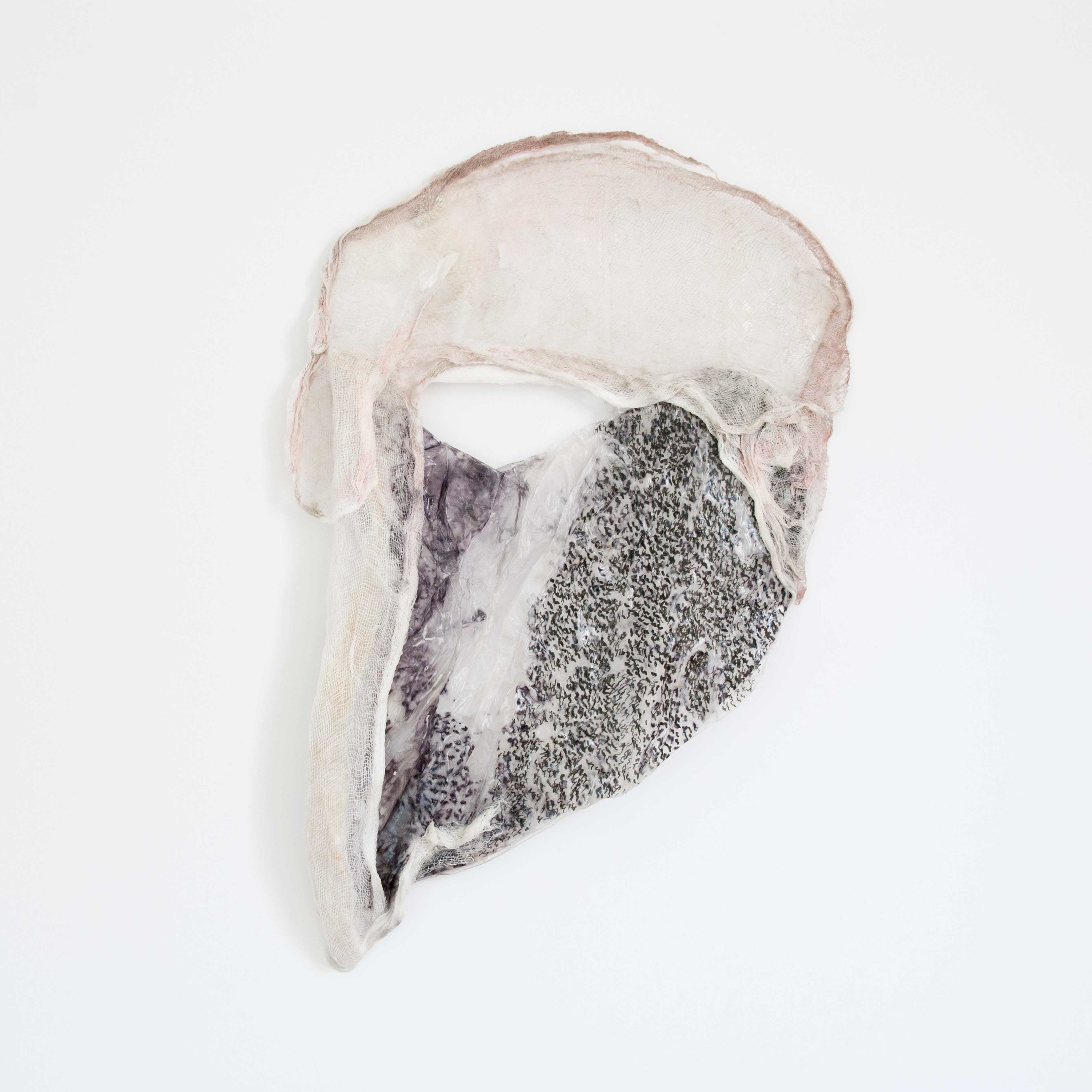 drawing/ shaped paper 2016 32x22cm paper/ graphite/ ink 