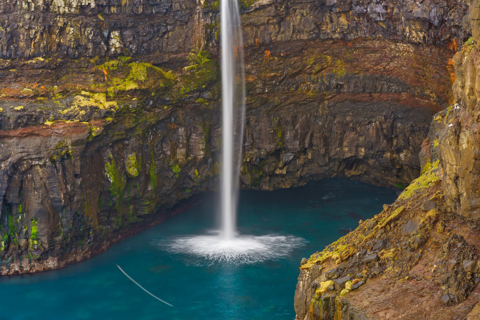 Mulafossur, FaroeIslands April2022