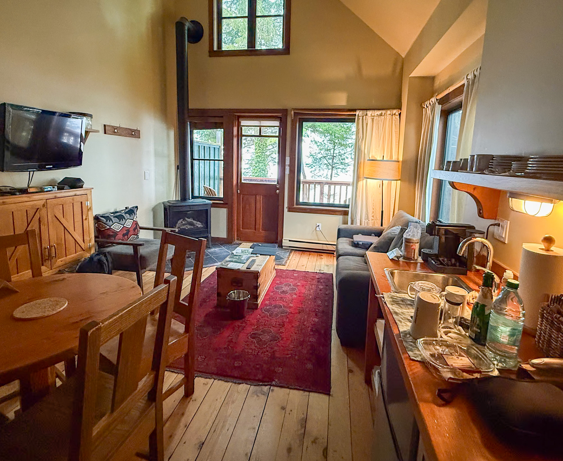 MiddleBeachLodge Tofino May2025