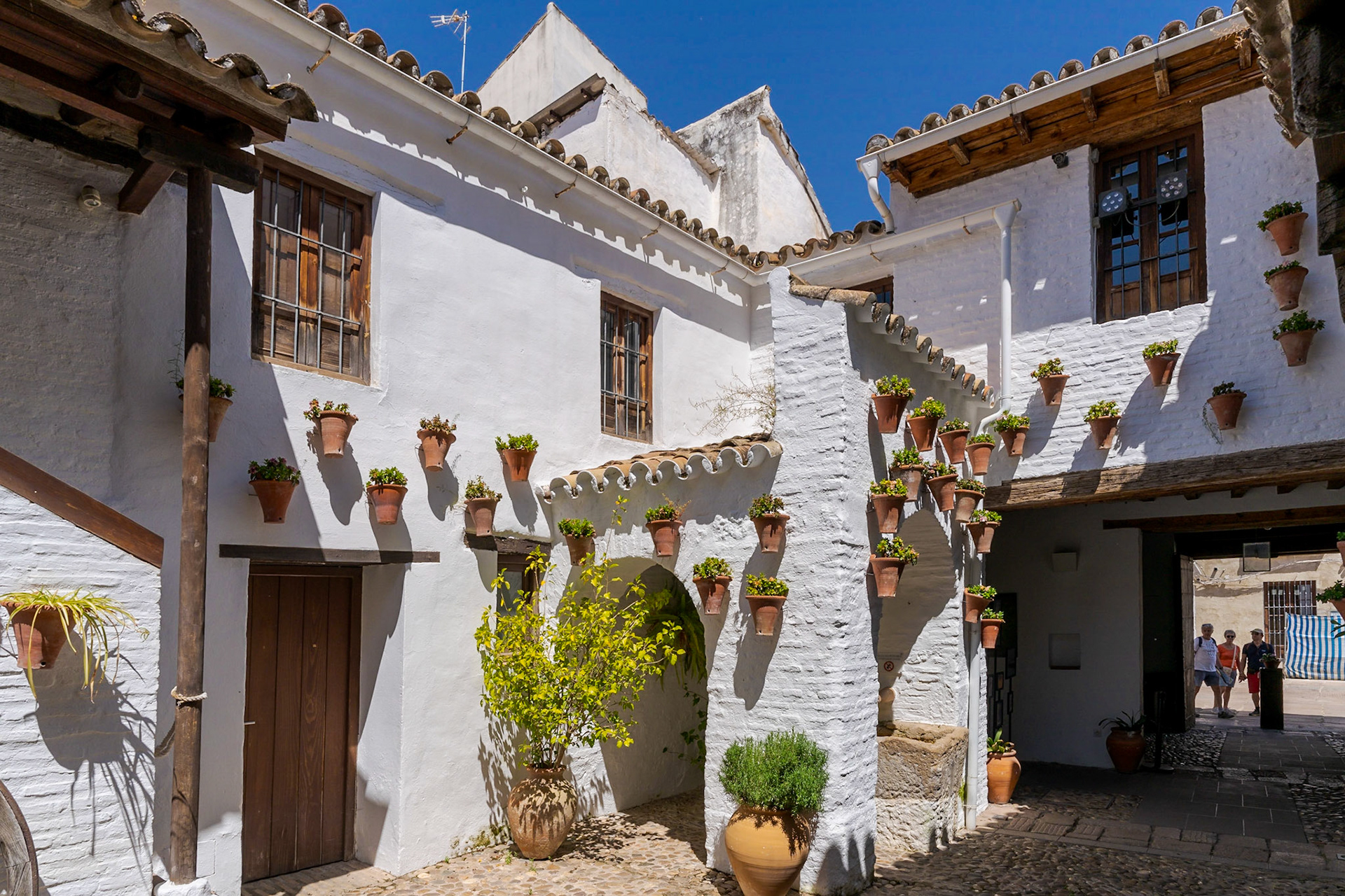 Cervantes' DenOfTheives, Cordoba April2023