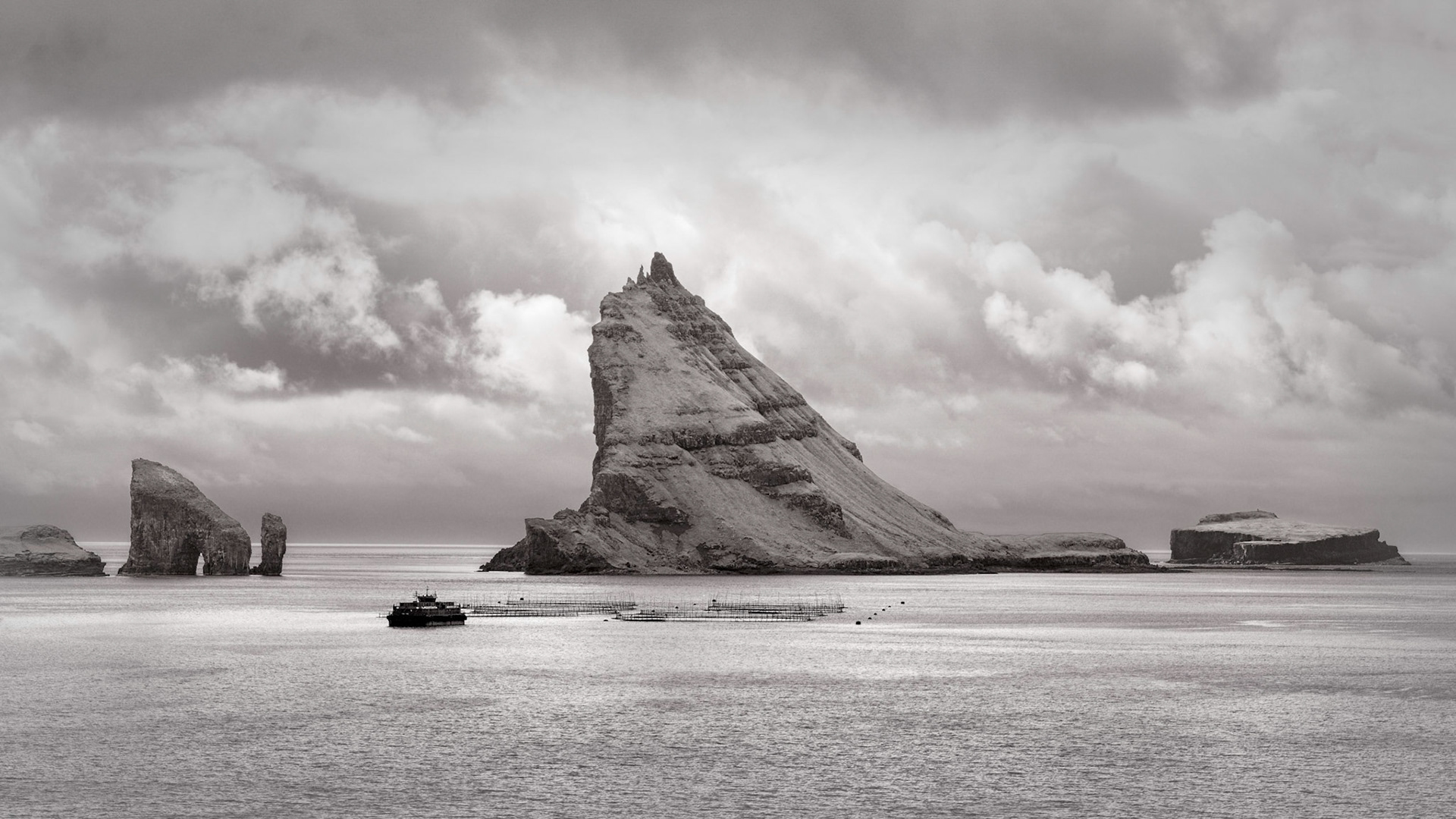 Drangarnir &amp; Tindholmur, FaroeIslands April2022