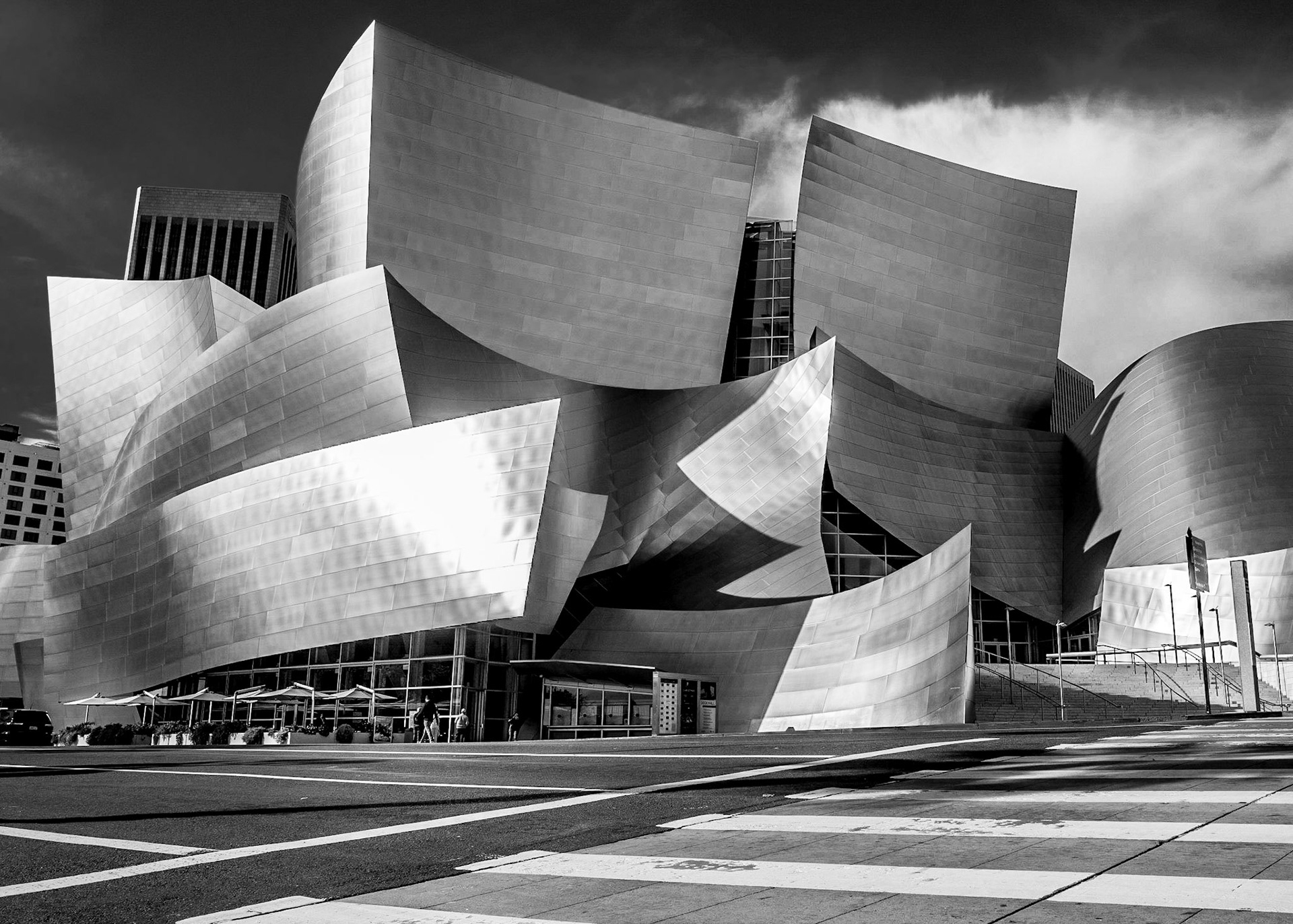 Walt Disney Concert Hall is home to the LA Phil – one of the world’s preeminent orchestras – and an unrivalled venue for classical music, contemporary music, world music and jazz. From the curved stainless-steel exterior to the stunning wood-paneled main auditorium, the 3.6-acre complex embodies the unique energy of Los Angeles and its signature orchestra.