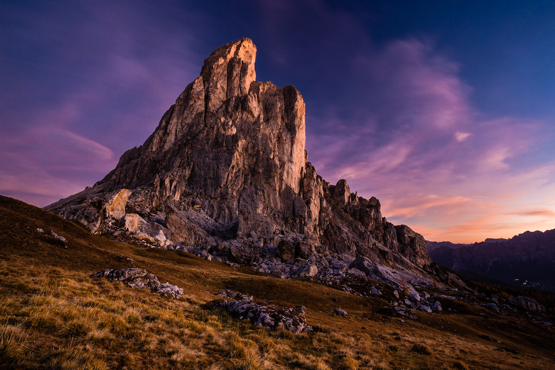 Ra Gusela And Twilight