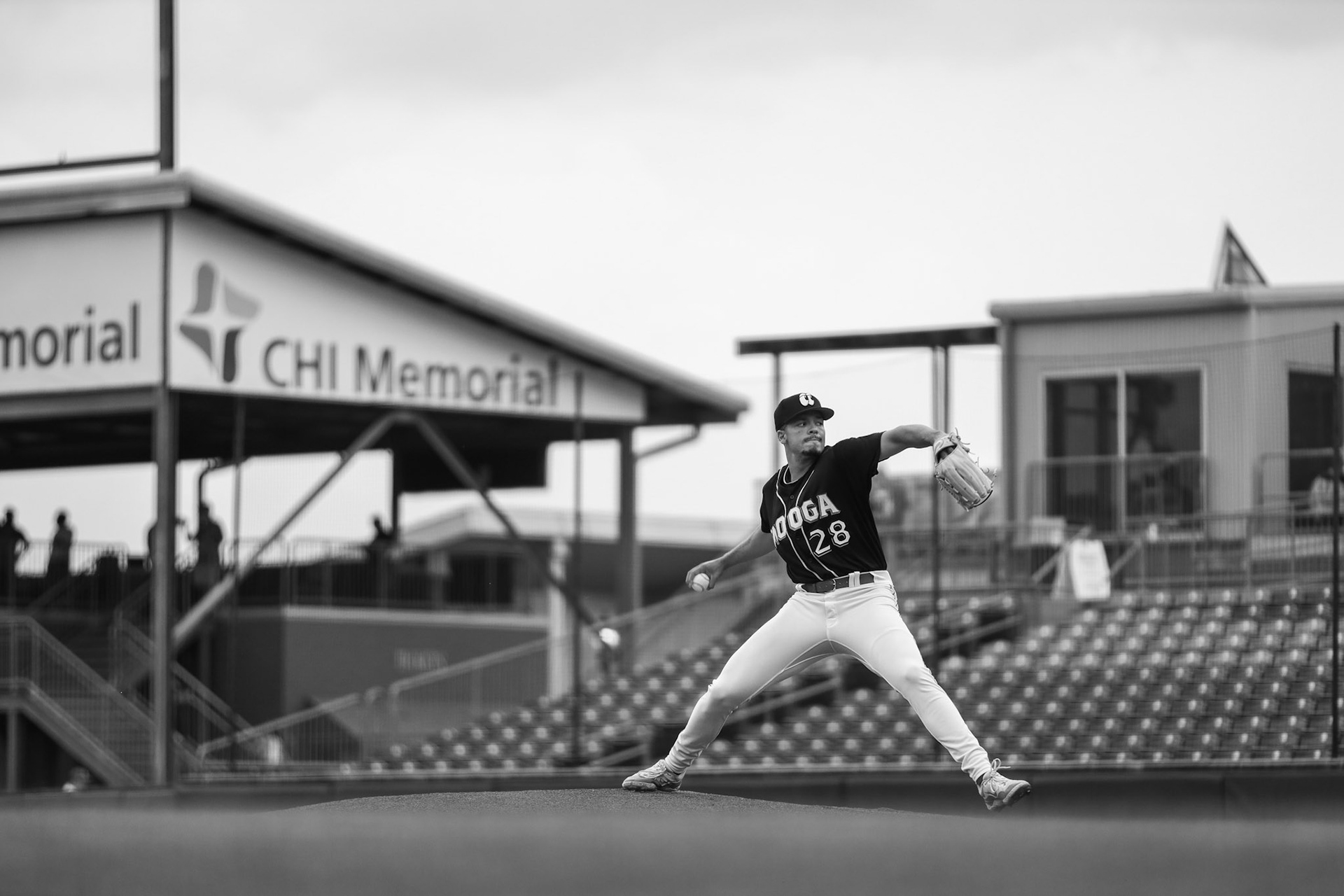 Lookouts vs. Trash Pandas 5.20 - Chase Burns warming up