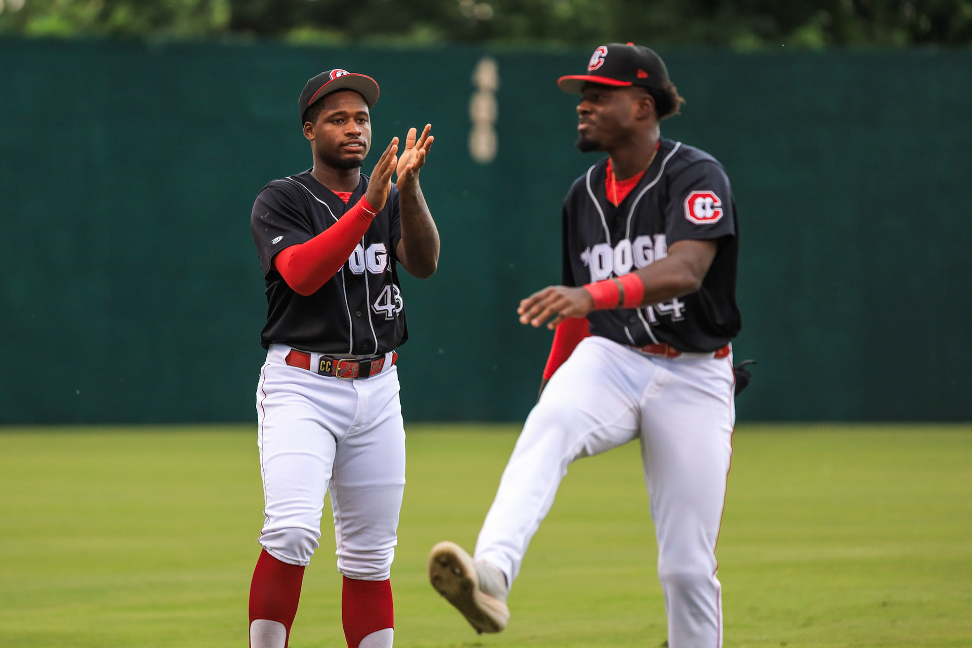 Lookouts vs. Smokies 7.31 - Cam Collier & Jay Allen II warmup
