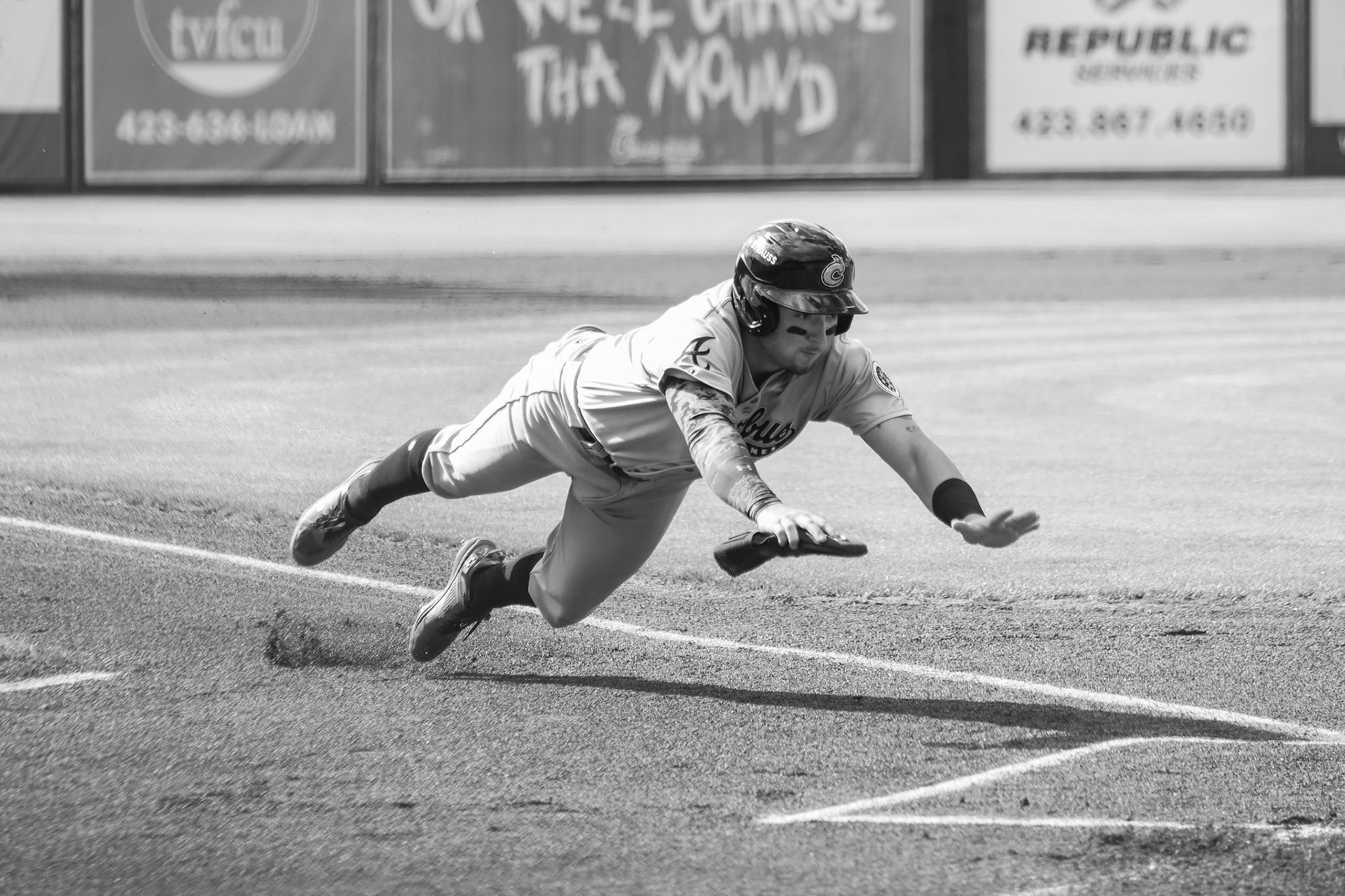 Clingstones @ Lookouts 4.26