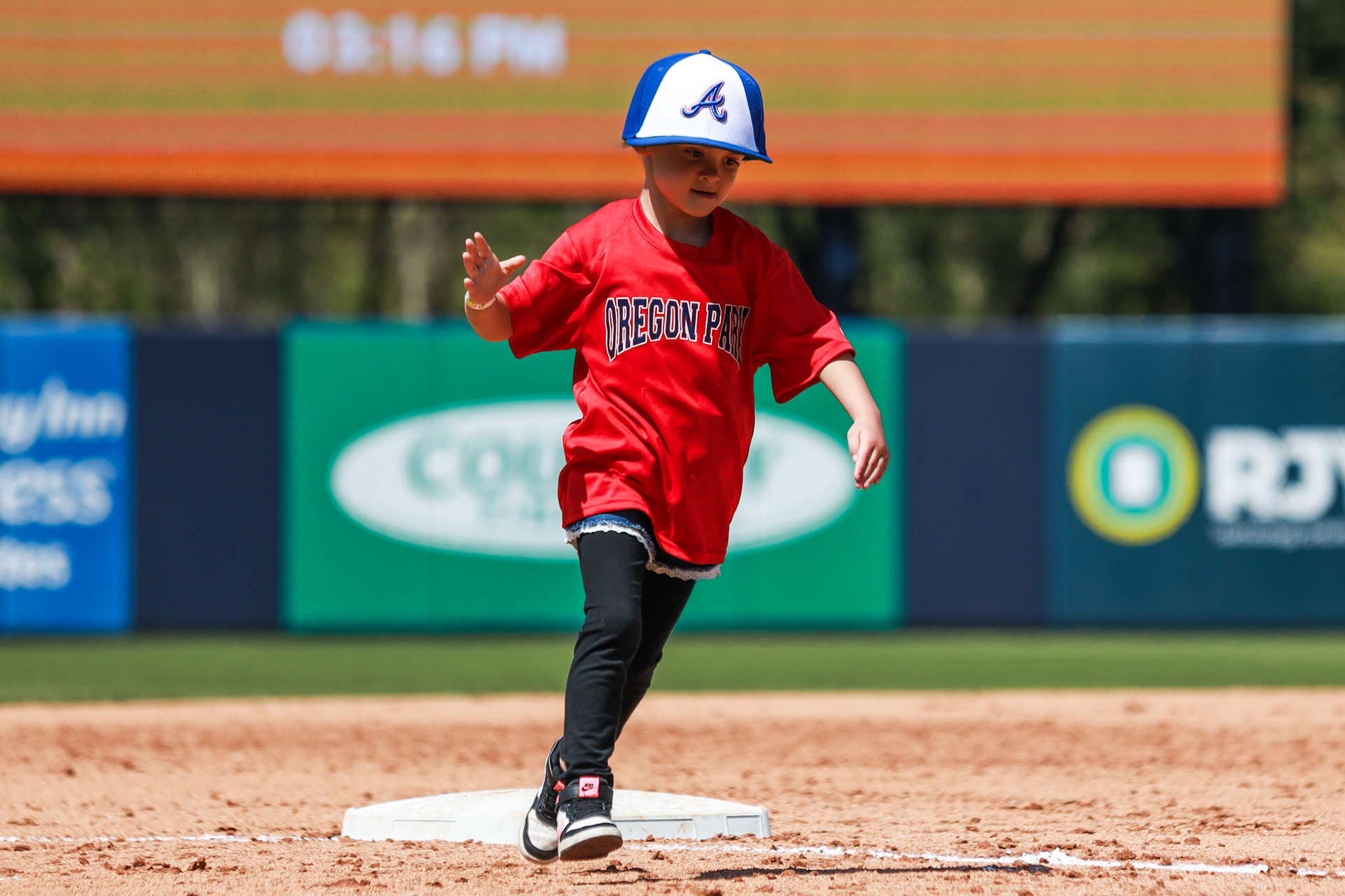Sunday Kids Run the Bases 4.7