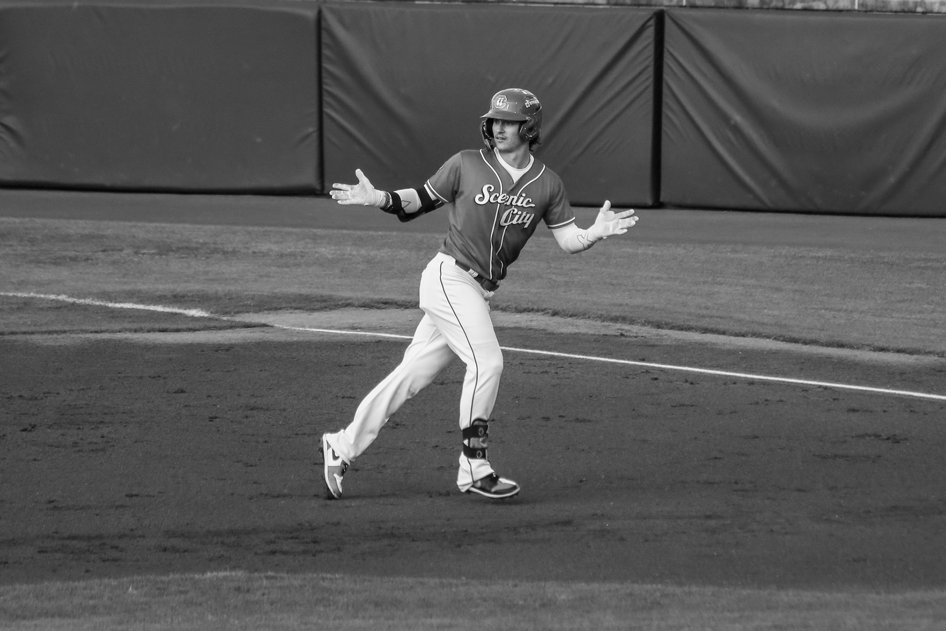 Lookouts vs. Barons 4.11 - Austin Hendrick