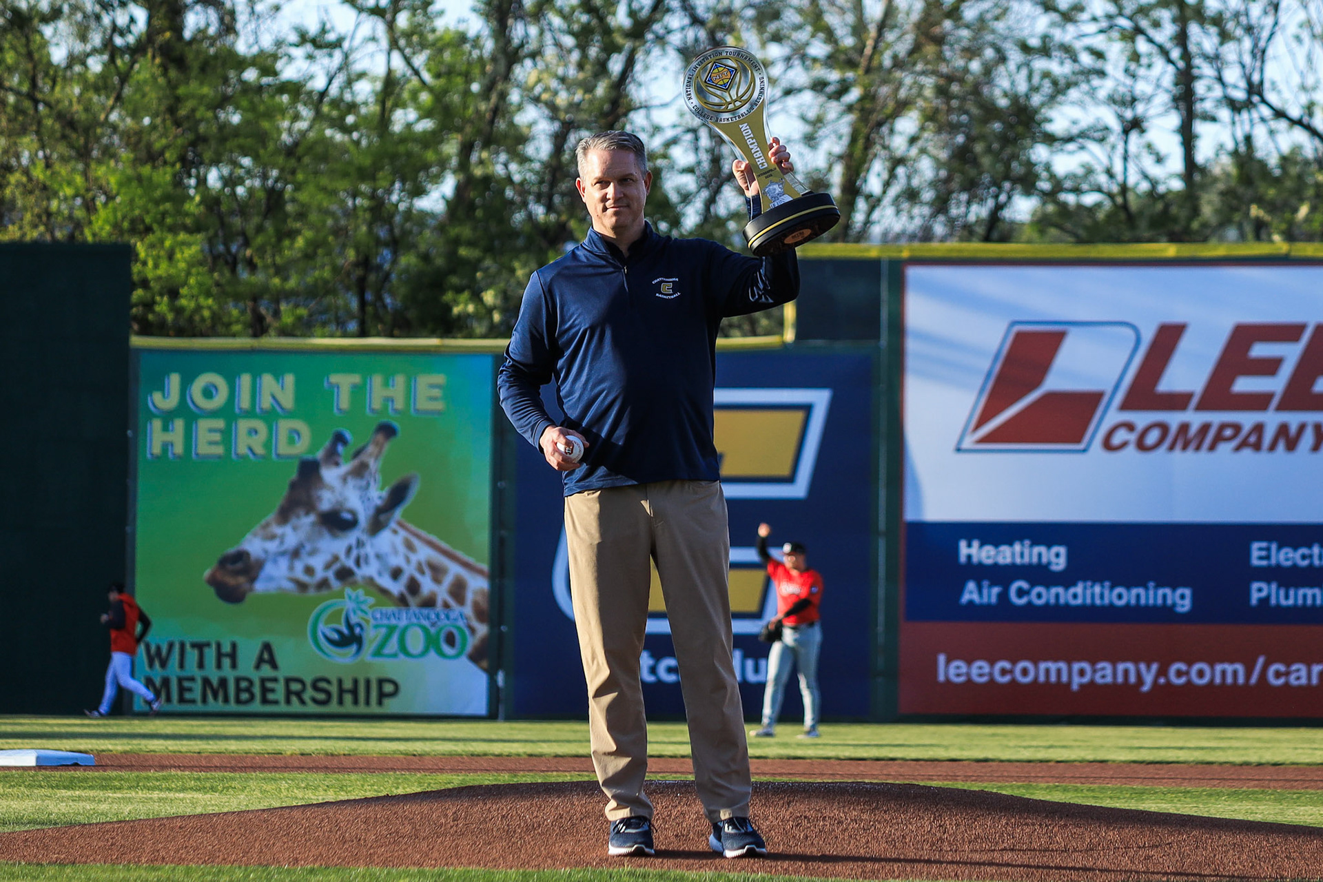 Lookouts vs. Barons 4.8