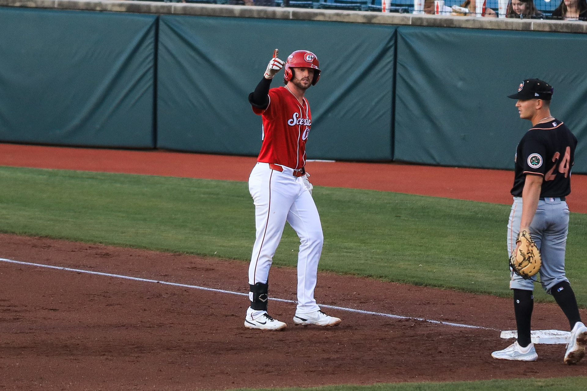 Lookouts vs. Clingstones 4.26
