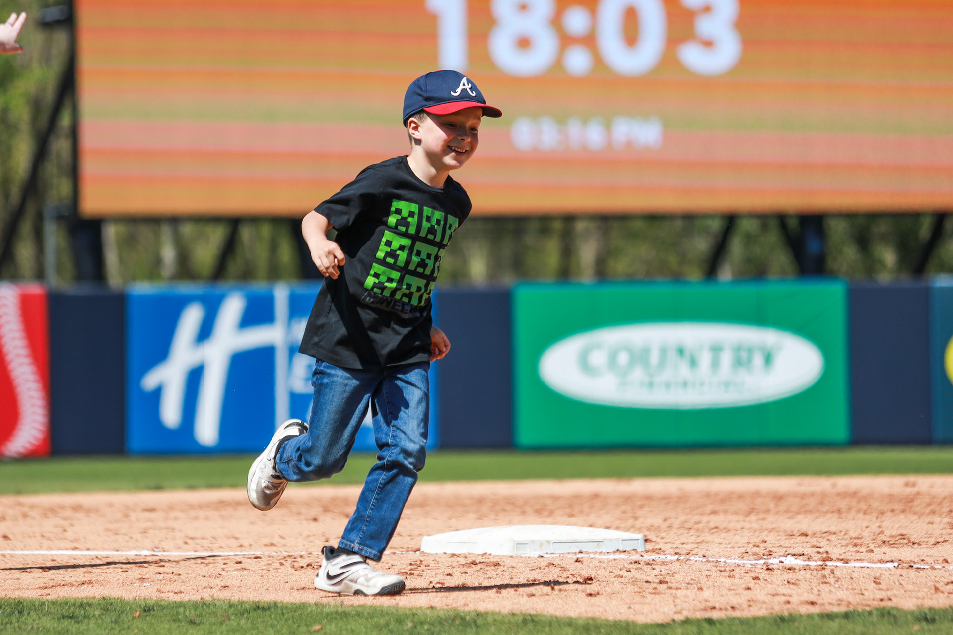 Sunday Kids Run the Bases 4.7