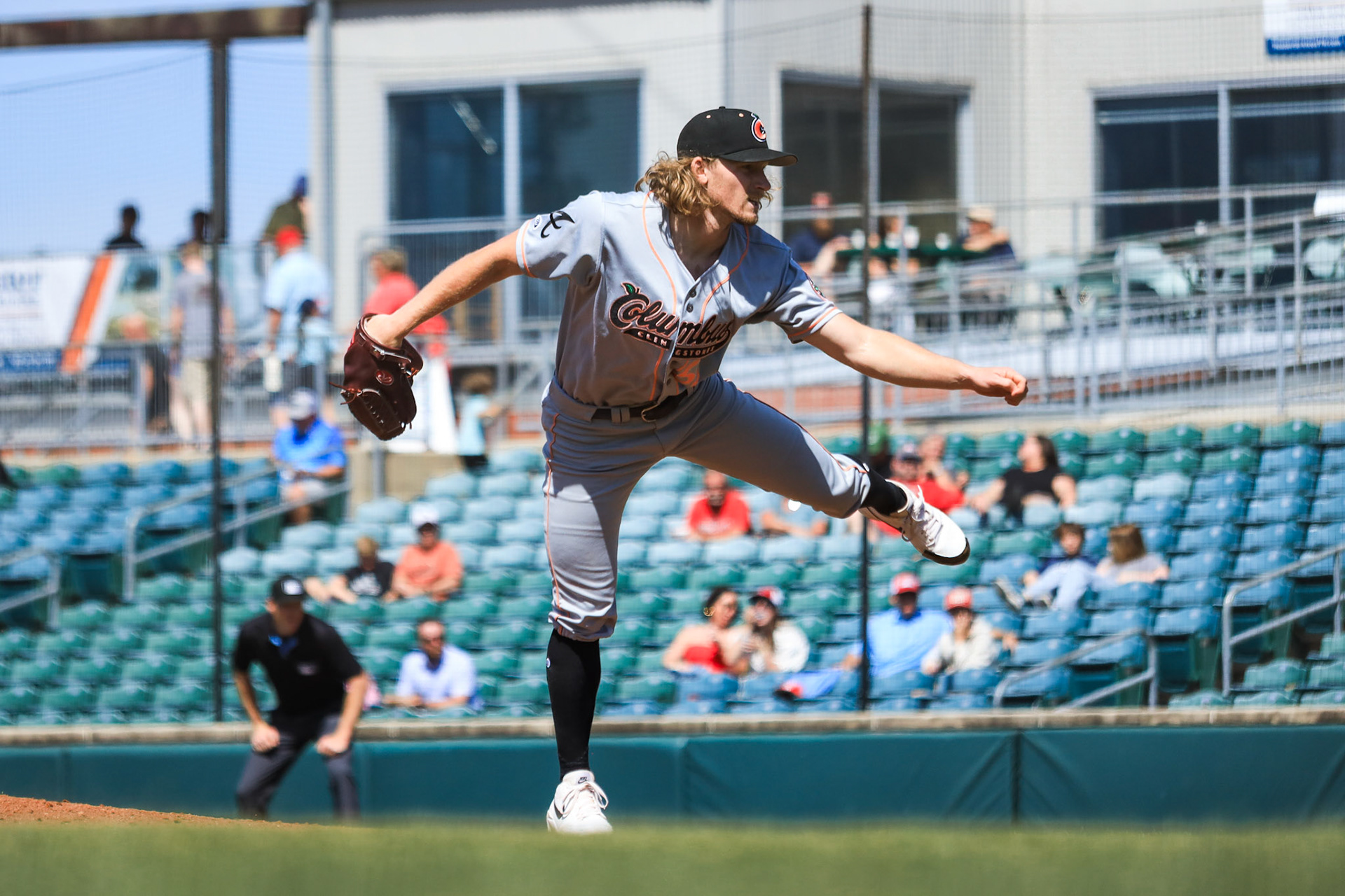 Clingstones @ Lookouts 4.27