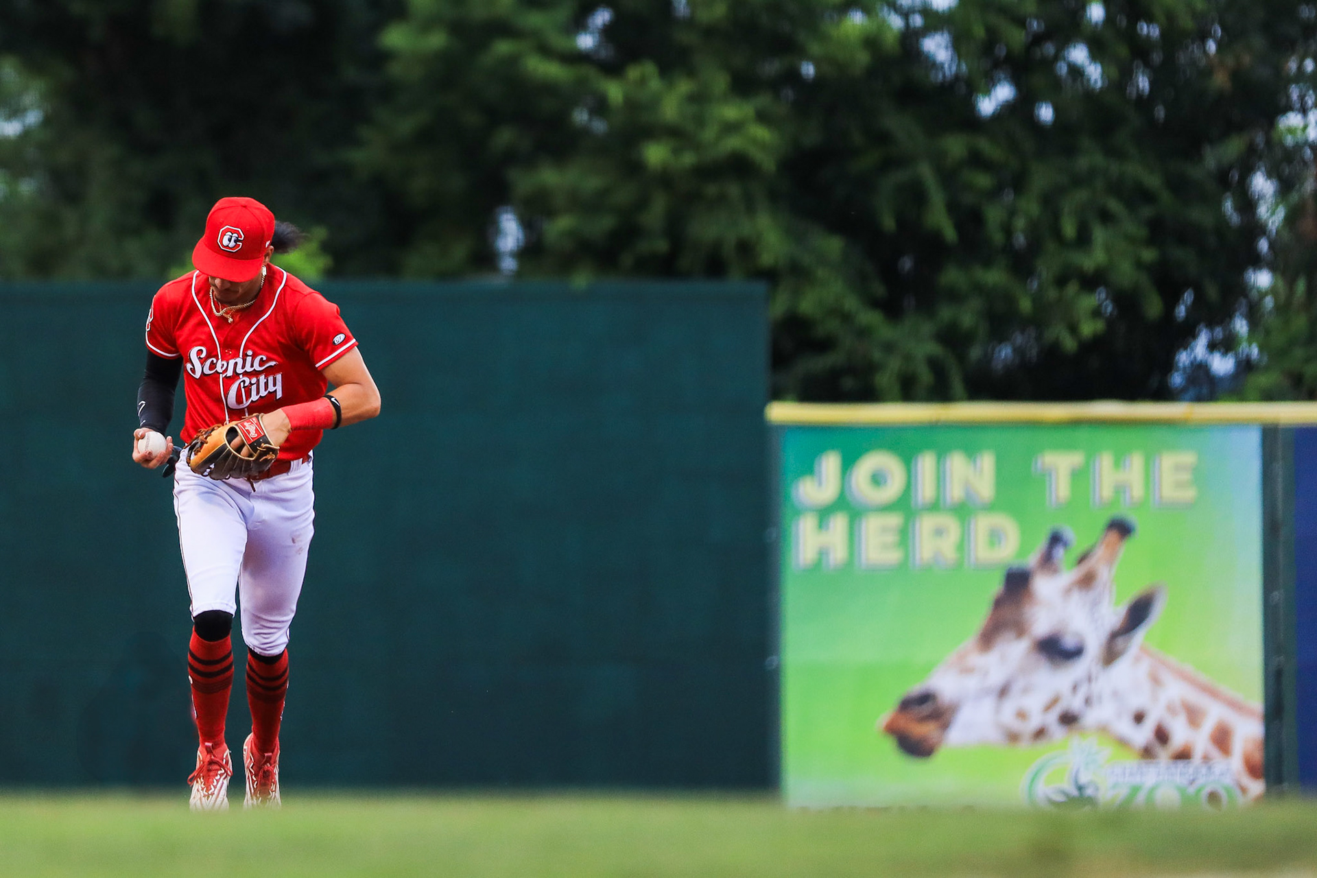 Lookouts vs. Trash Pandas 7.9 - Edwin Arroyo gets last out