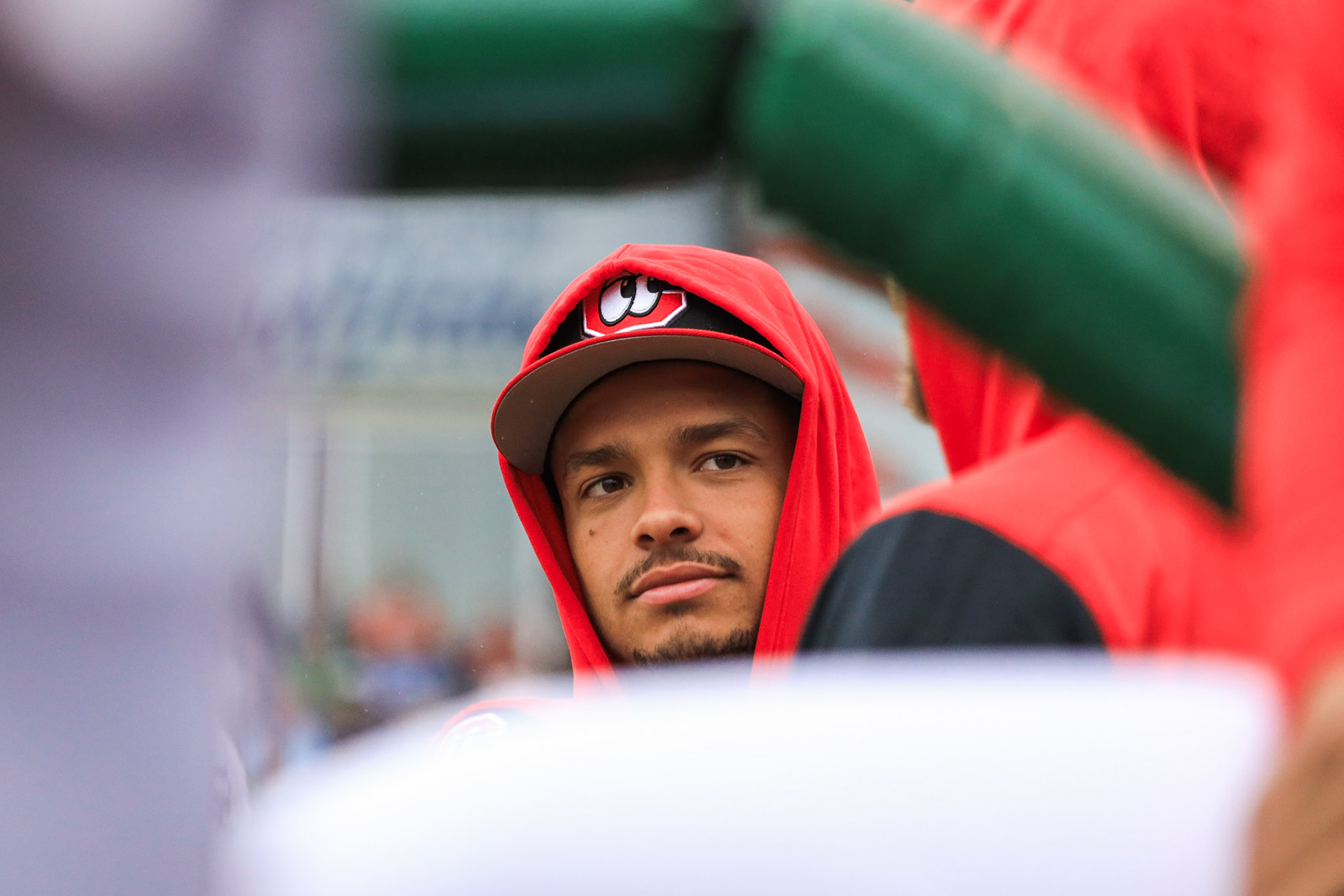 Lookouts vs. Smokies 5.7 - Chase Burns chats with teammates
