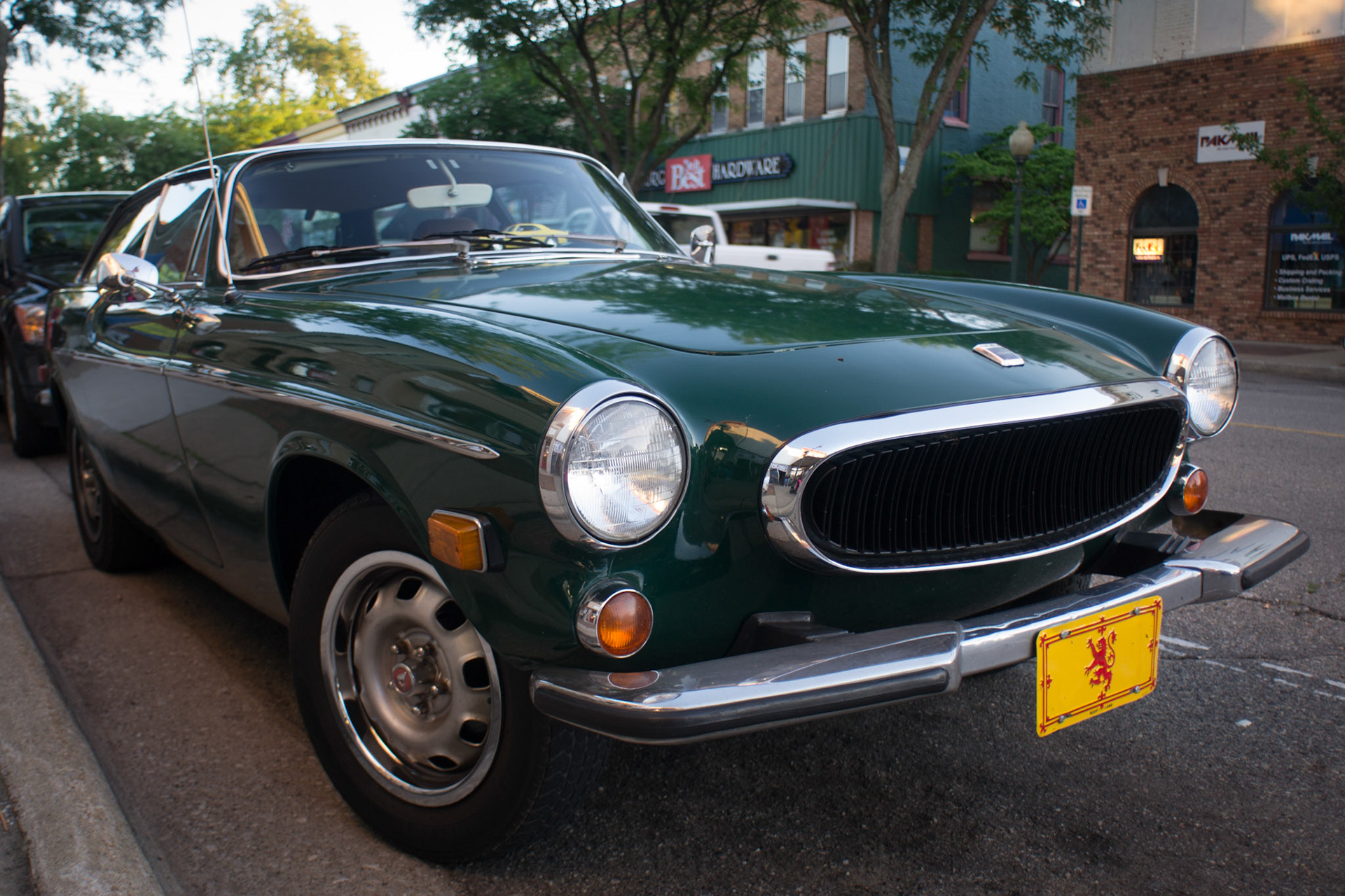 Stopped in late Friday night to see a few of the cars still out. Enjoy!