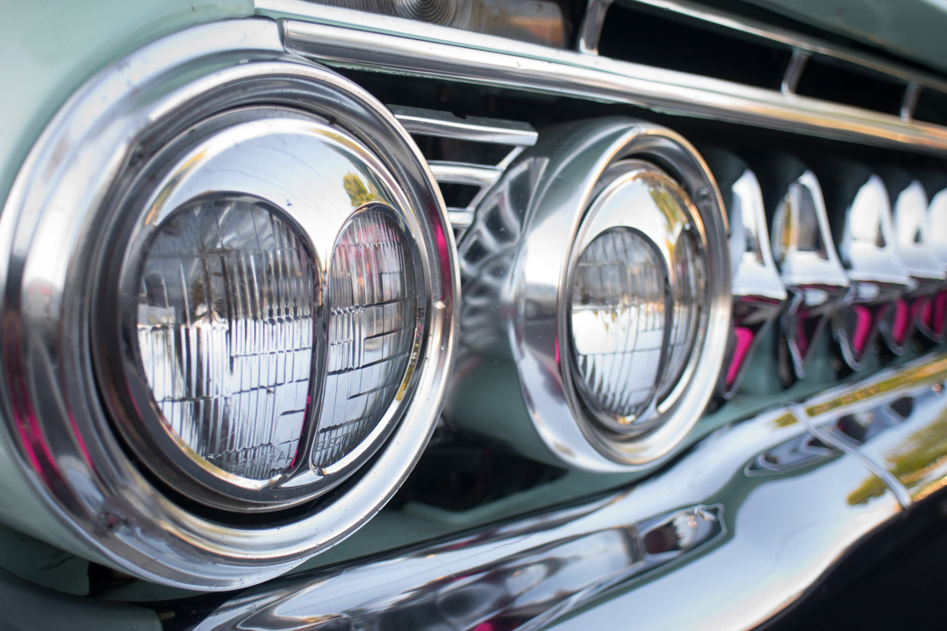 Stopped in late Friday night to see a few of the cars still out. Enjoy!