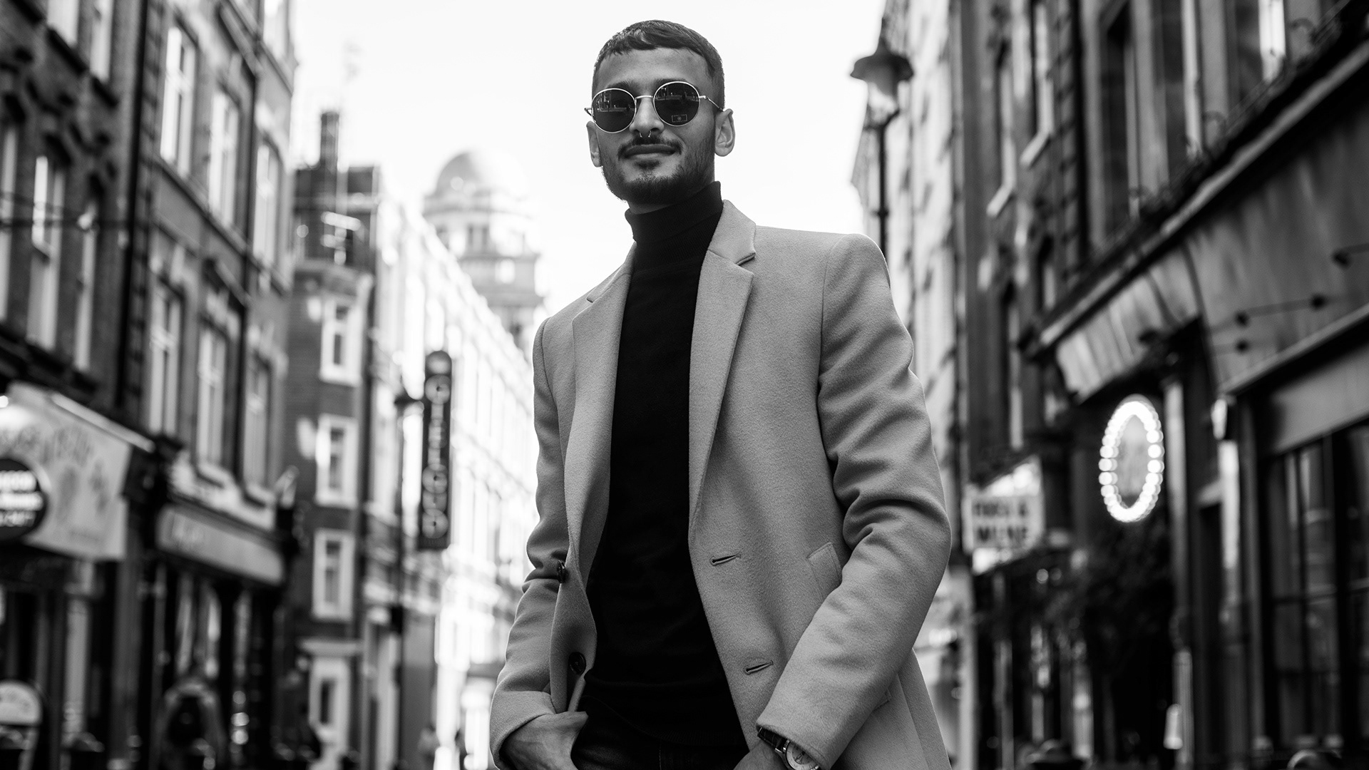 Location: London, United Kingdom Model: Devjeet Singh (2020)