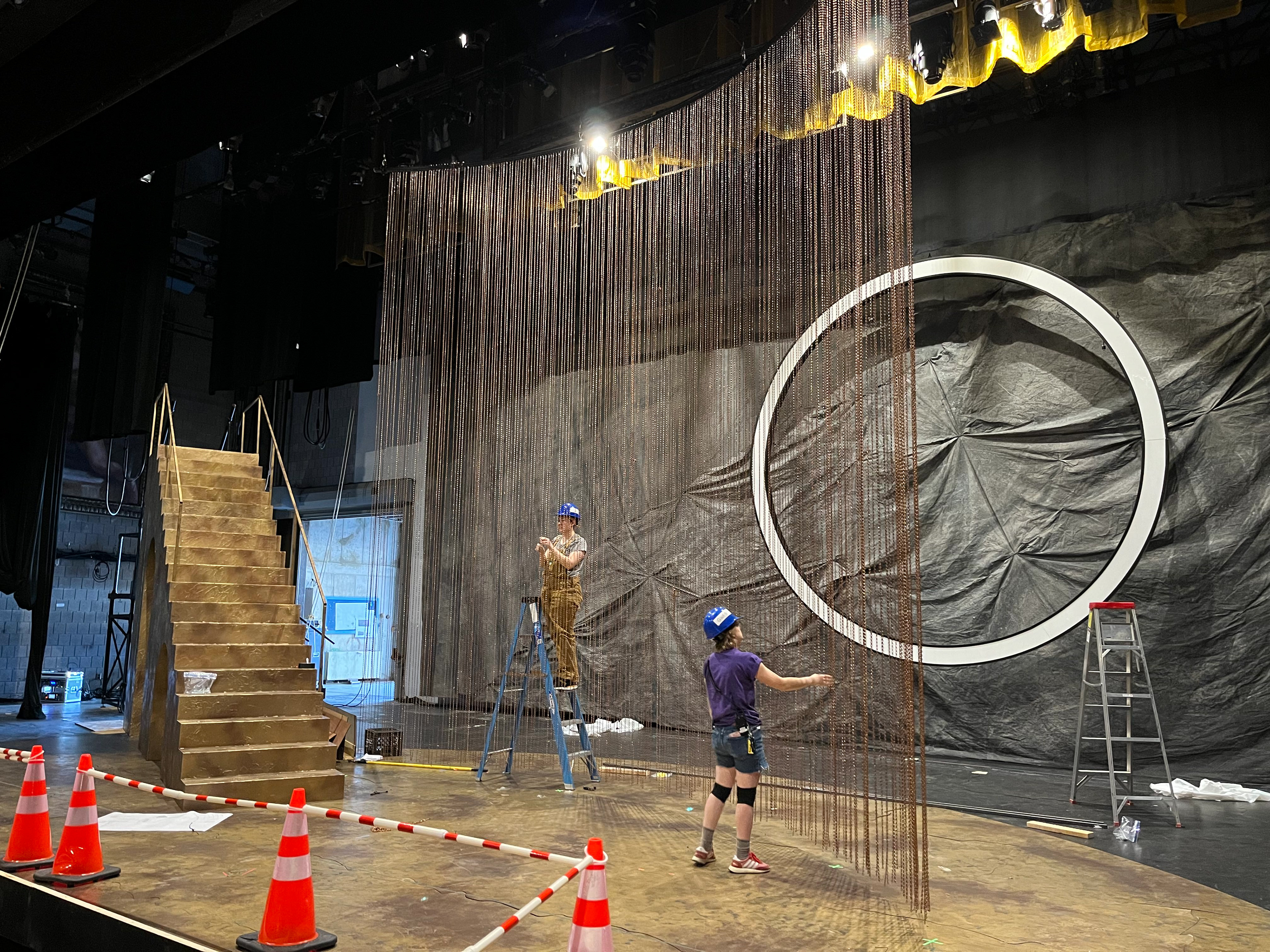 Untangling the chain curtain: a constant.