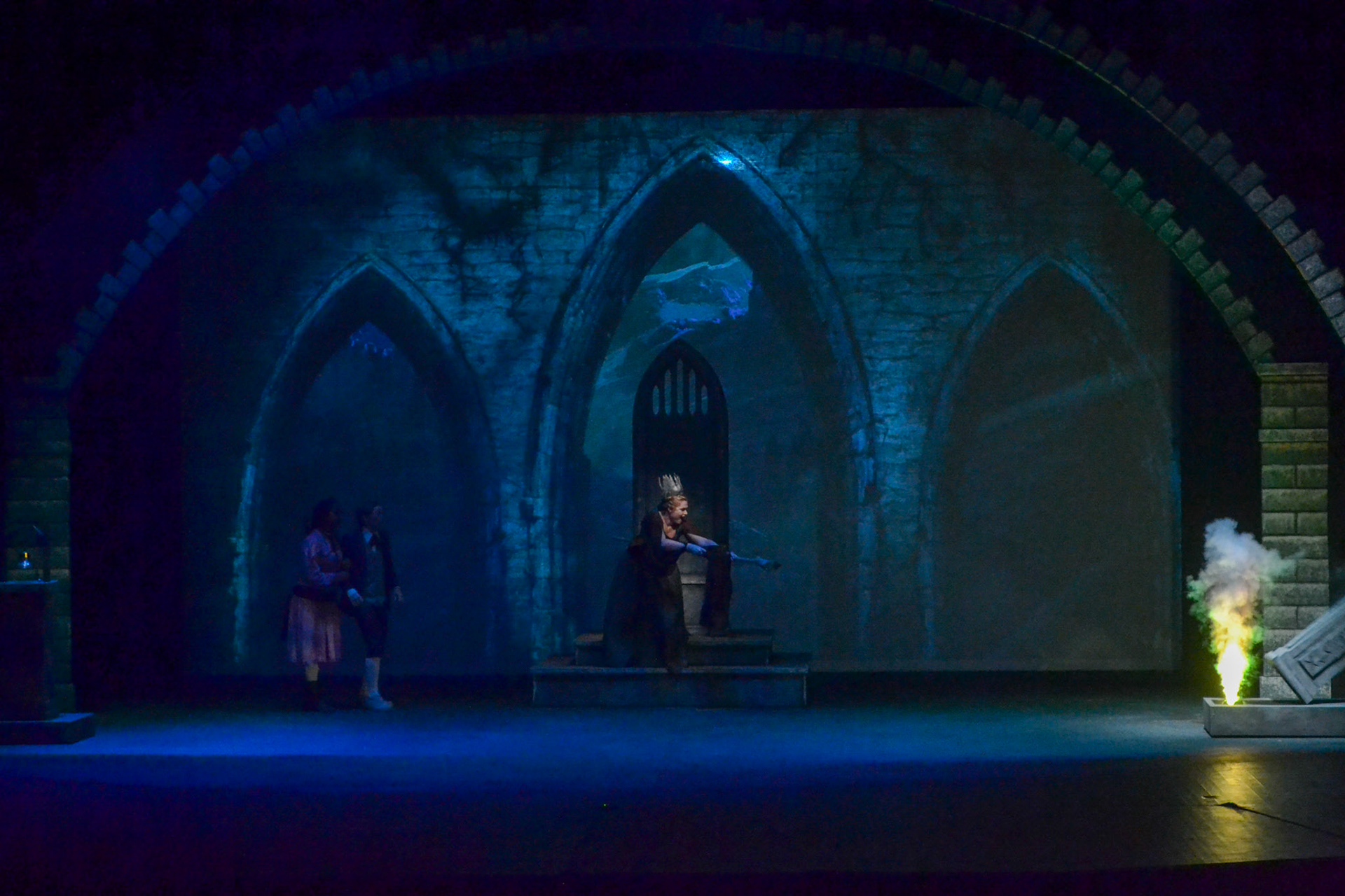Worked with technical director to create "magic" falling pillar.