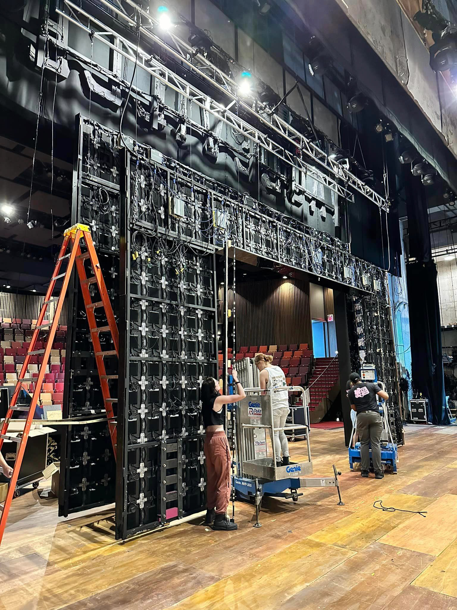 Wall reveals were repped due to limited clearance in the flyspace.