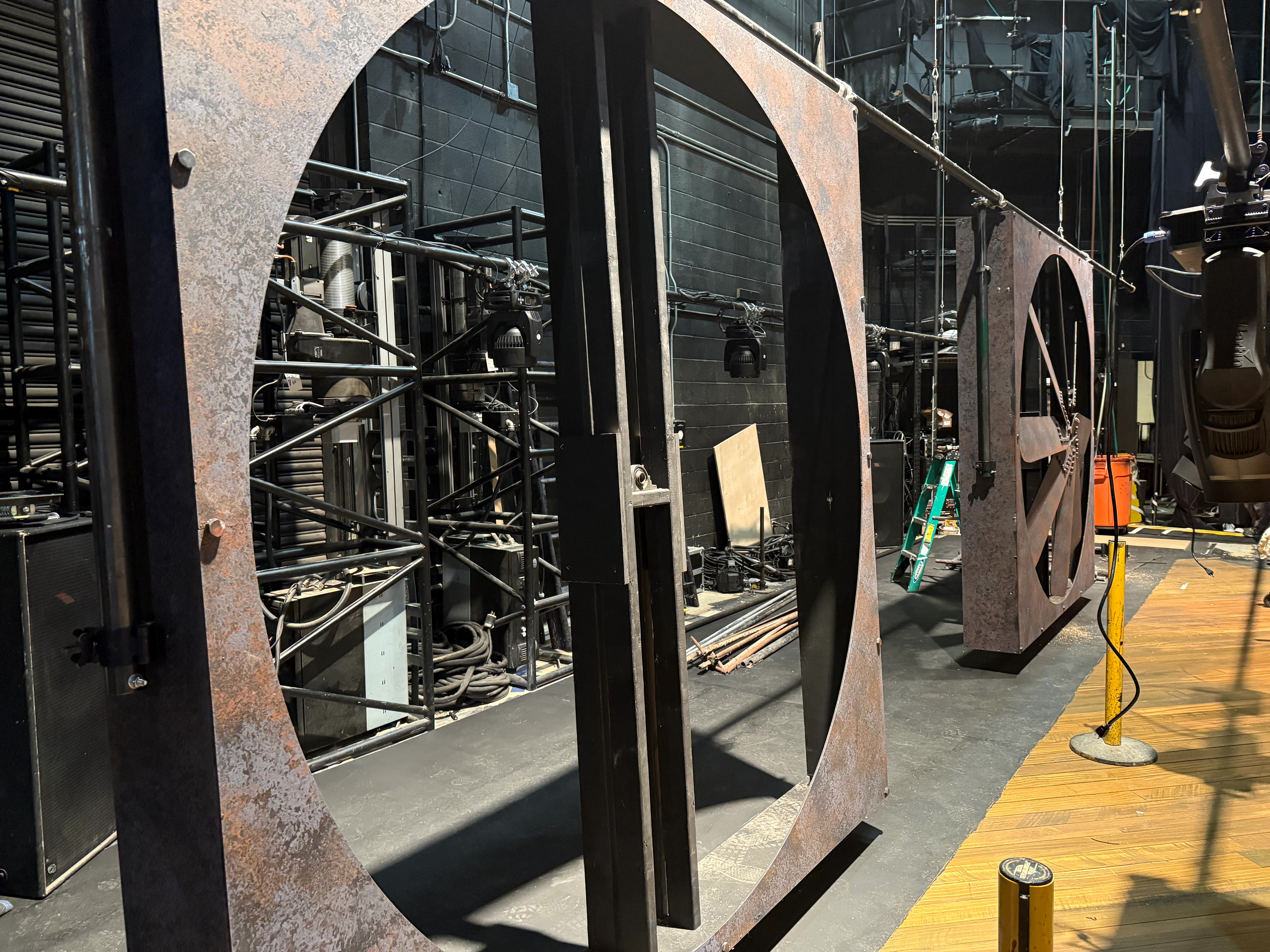 Fans mid assembly - cross over project with props