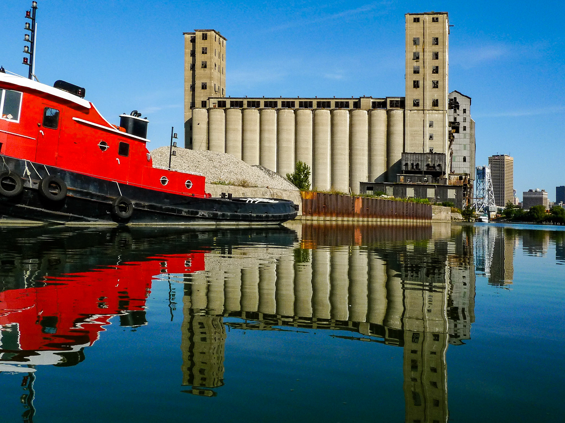 View of Hope Rising Silo, Buffalo River, Buffalo NY