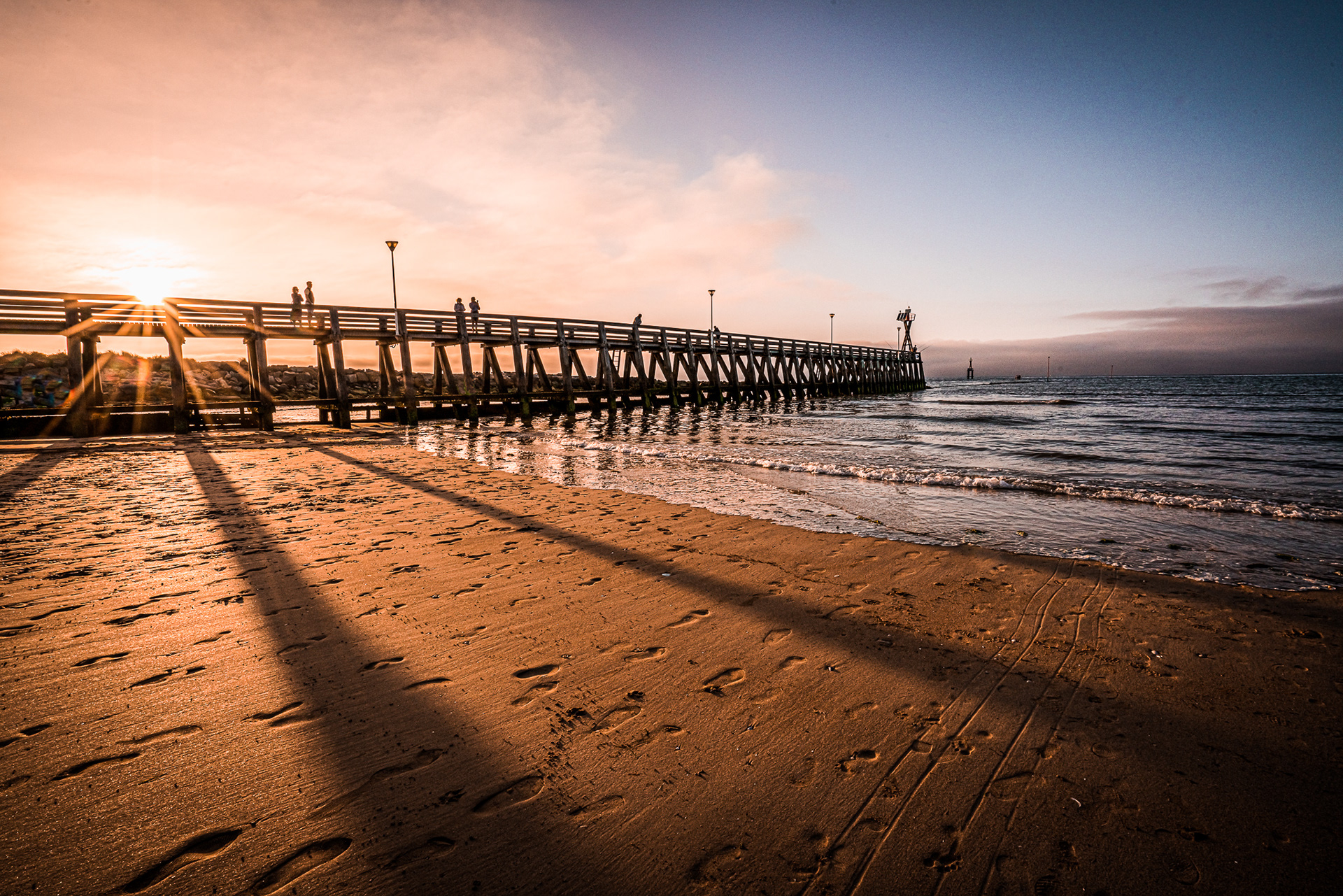 The jetty - Courseulles-sur-Mer