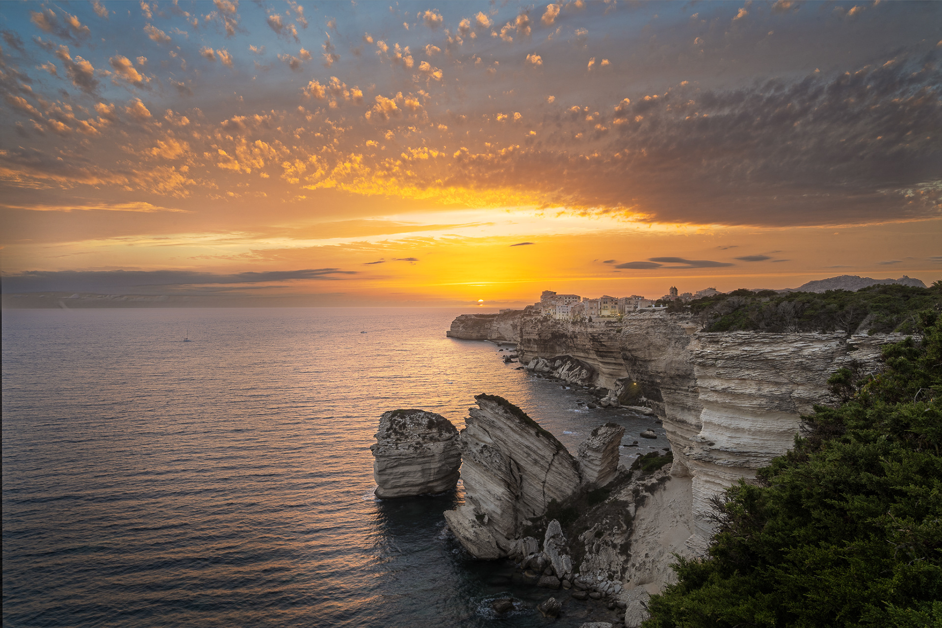 Corsican Majesty: Sunset over the White Cliffs