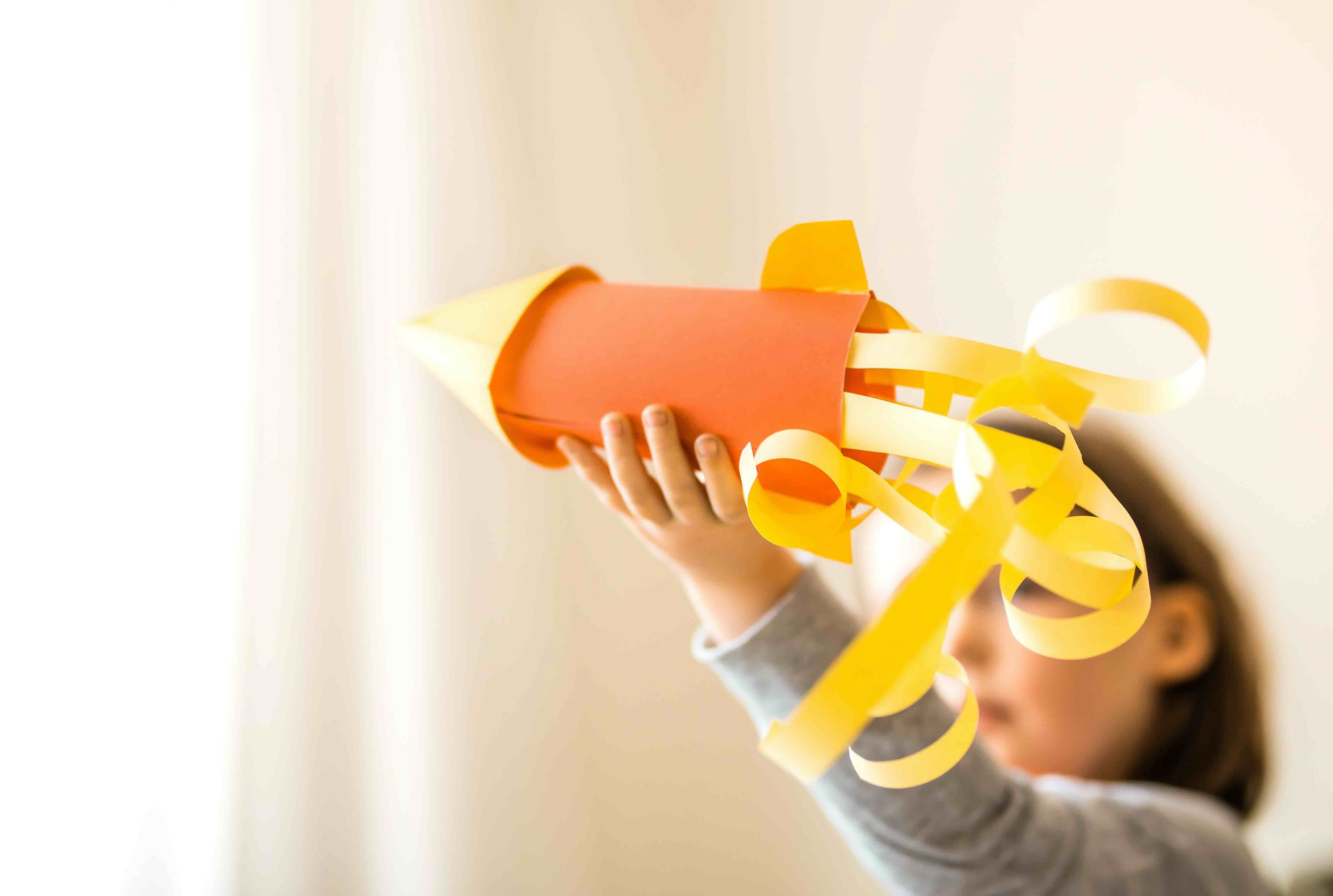 Enfant développant sa confiance en lui et ses ressources grâce à la sophrologie.
