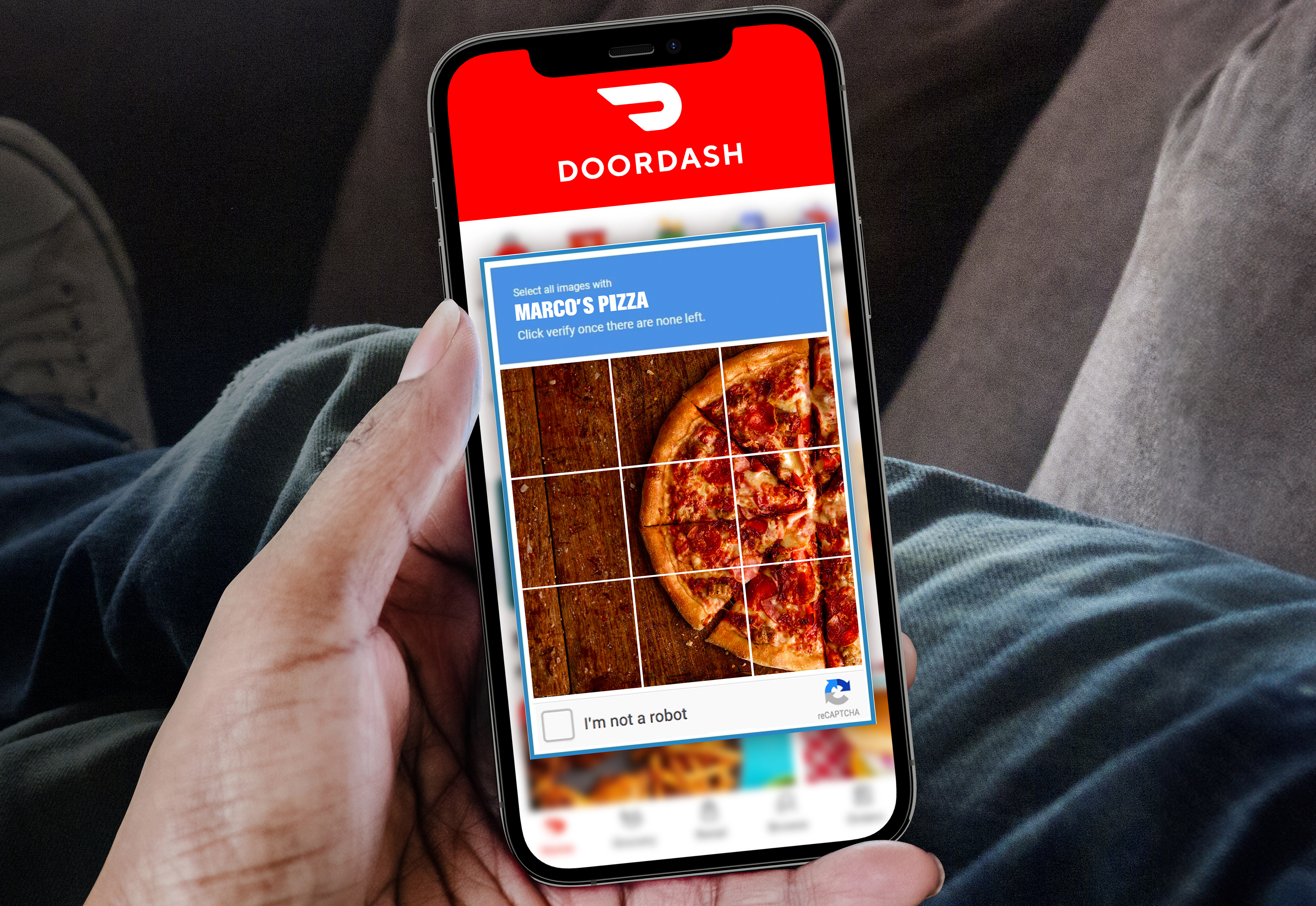 Interactive ads that verified if consumers were stuck on Auto Pizza. Prove you're not a robot, get rewarded with discounted pizza.