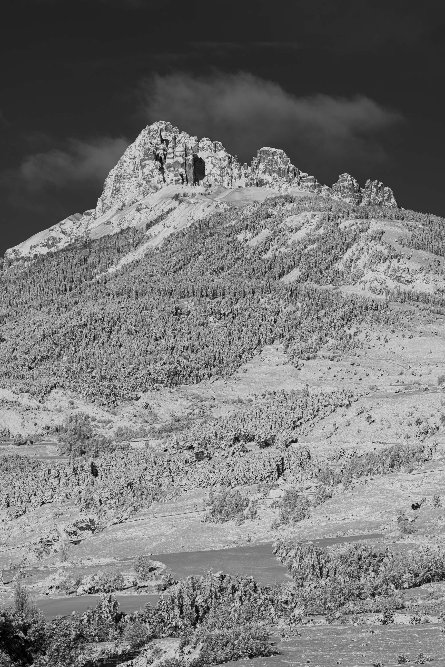 Aiguilles de Chabrières hiver N&B