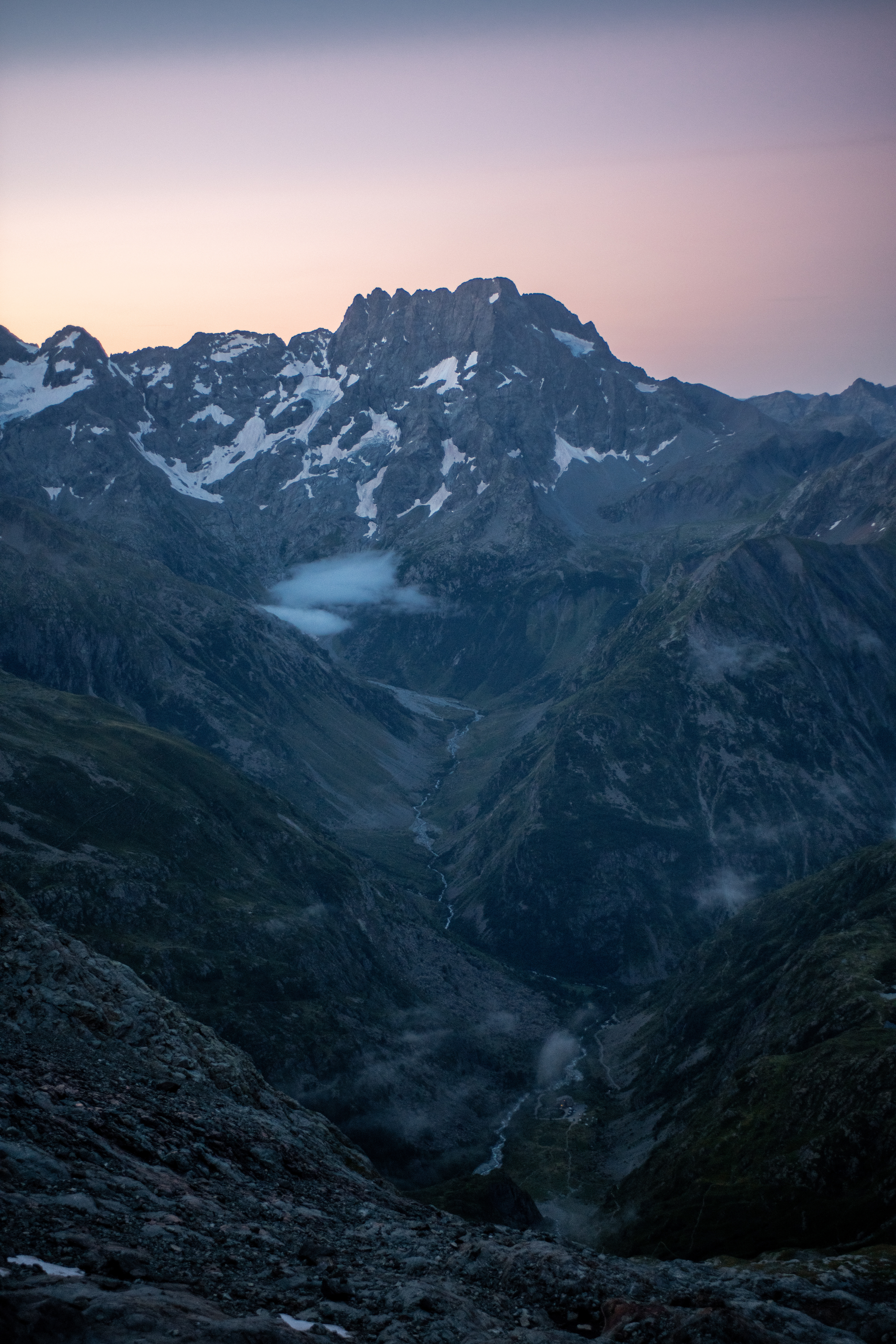 Lever de soleil sur le Sirac - Ecrins