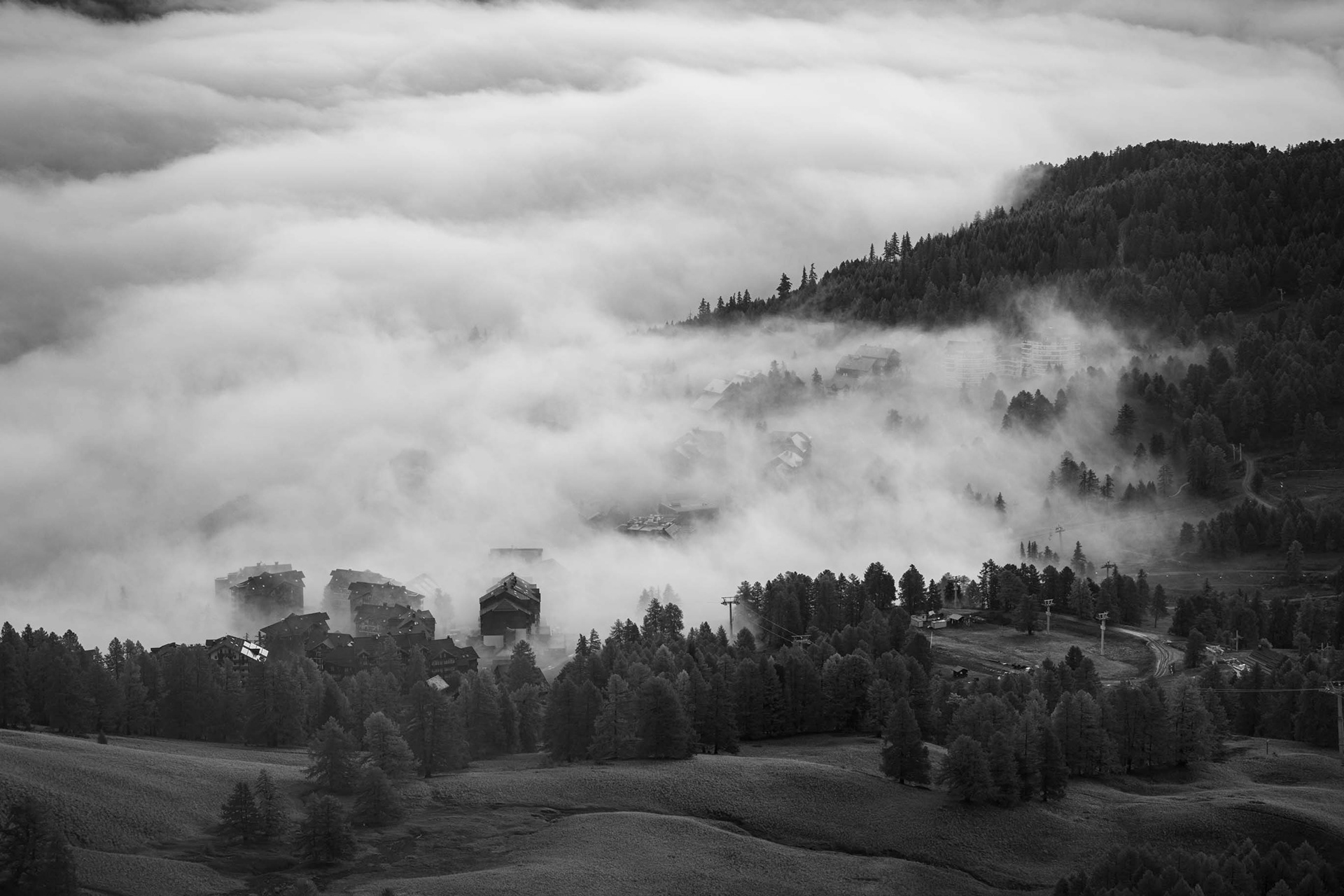 Station de ski Risoul sous le brouillard