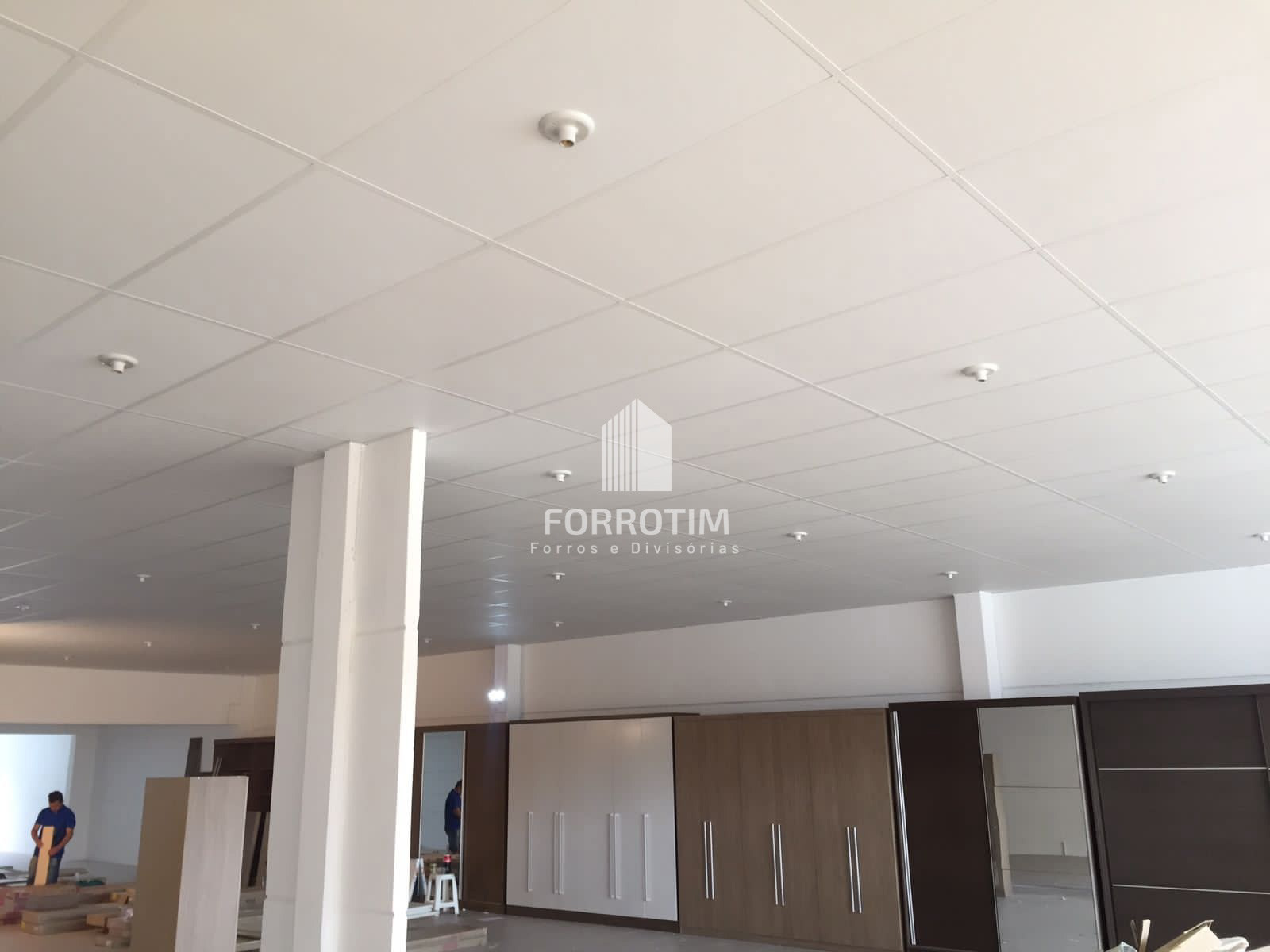 Forro Modular em gesso com película de PVC