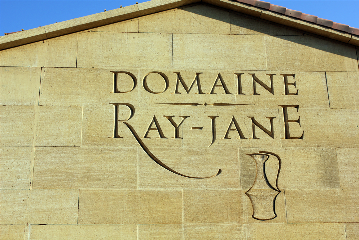 Gravure monumentale en Provence