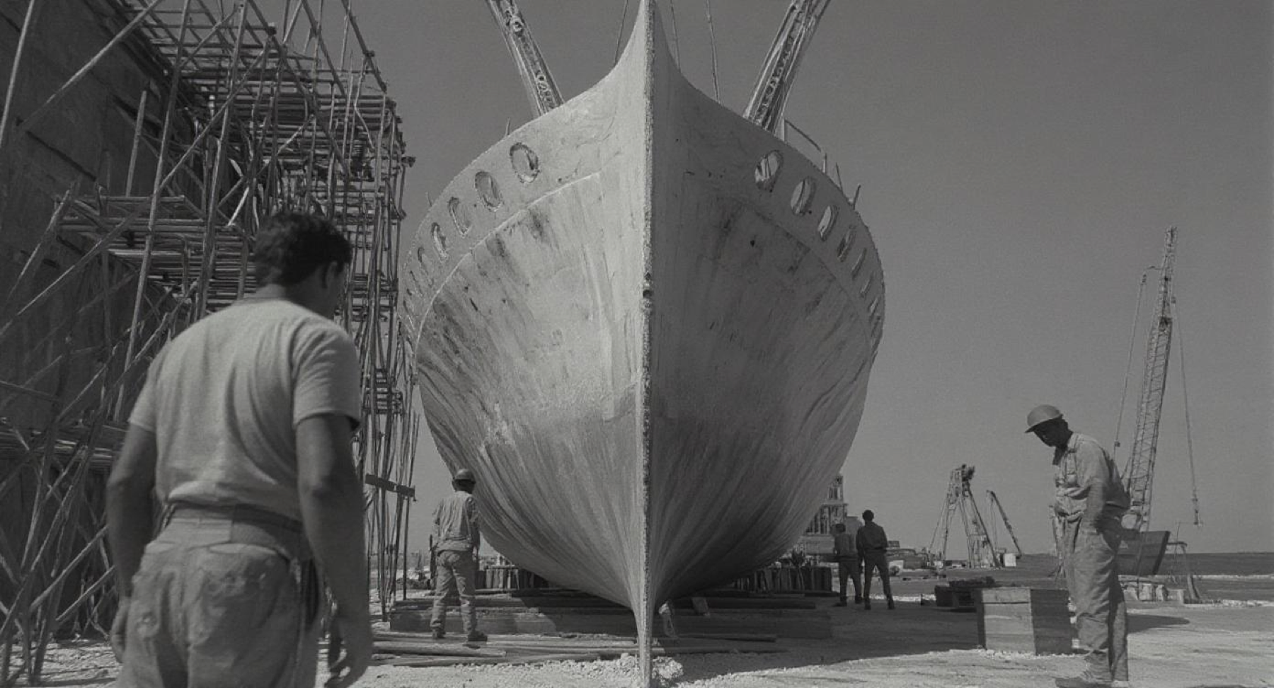 Construcción de barco de hormigón