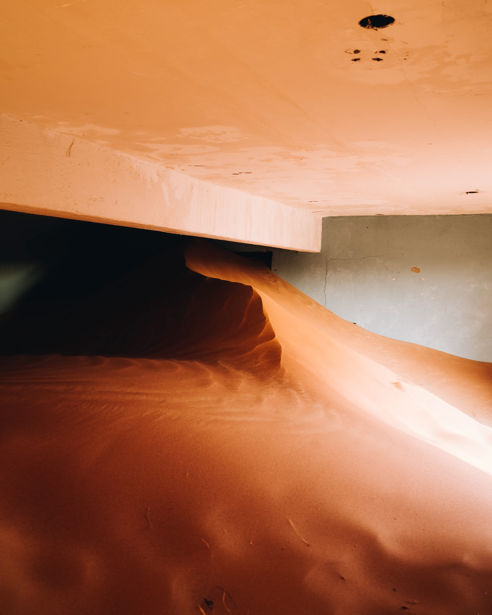 Lost in sands - Dubai - 2020