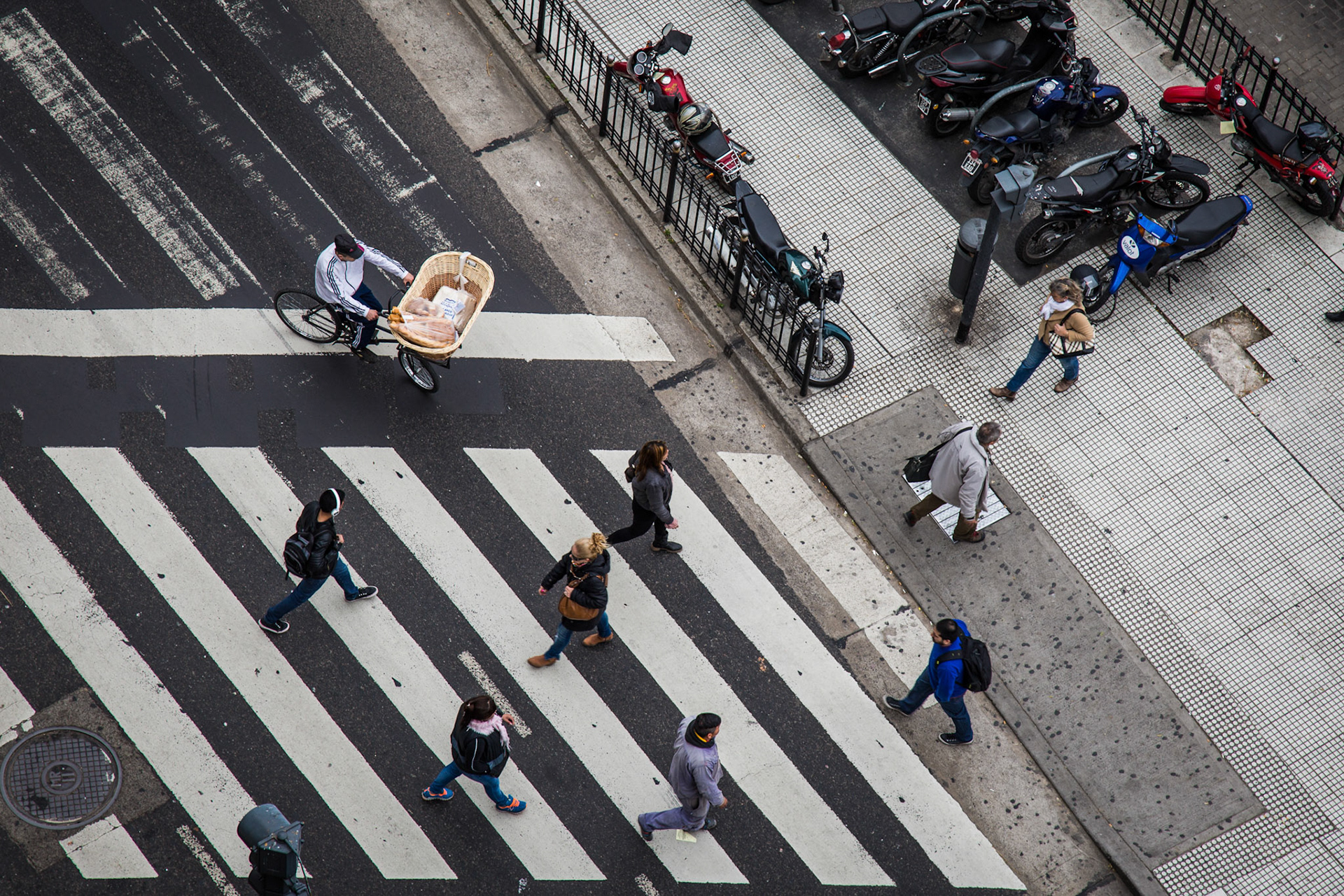 Bread delivery in Buenos Aires