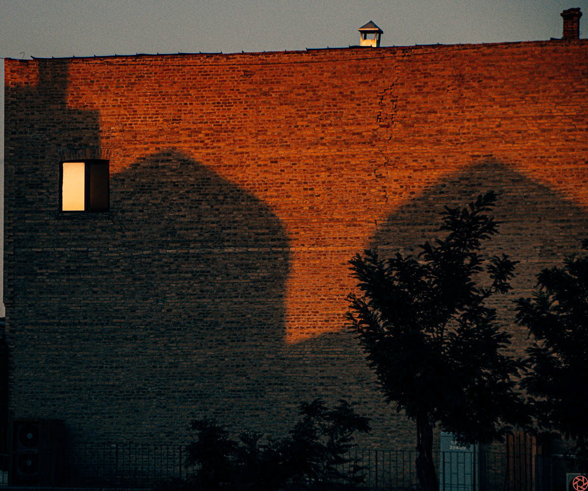 Sombras ao entardecer  Bucara, Uzbequistão