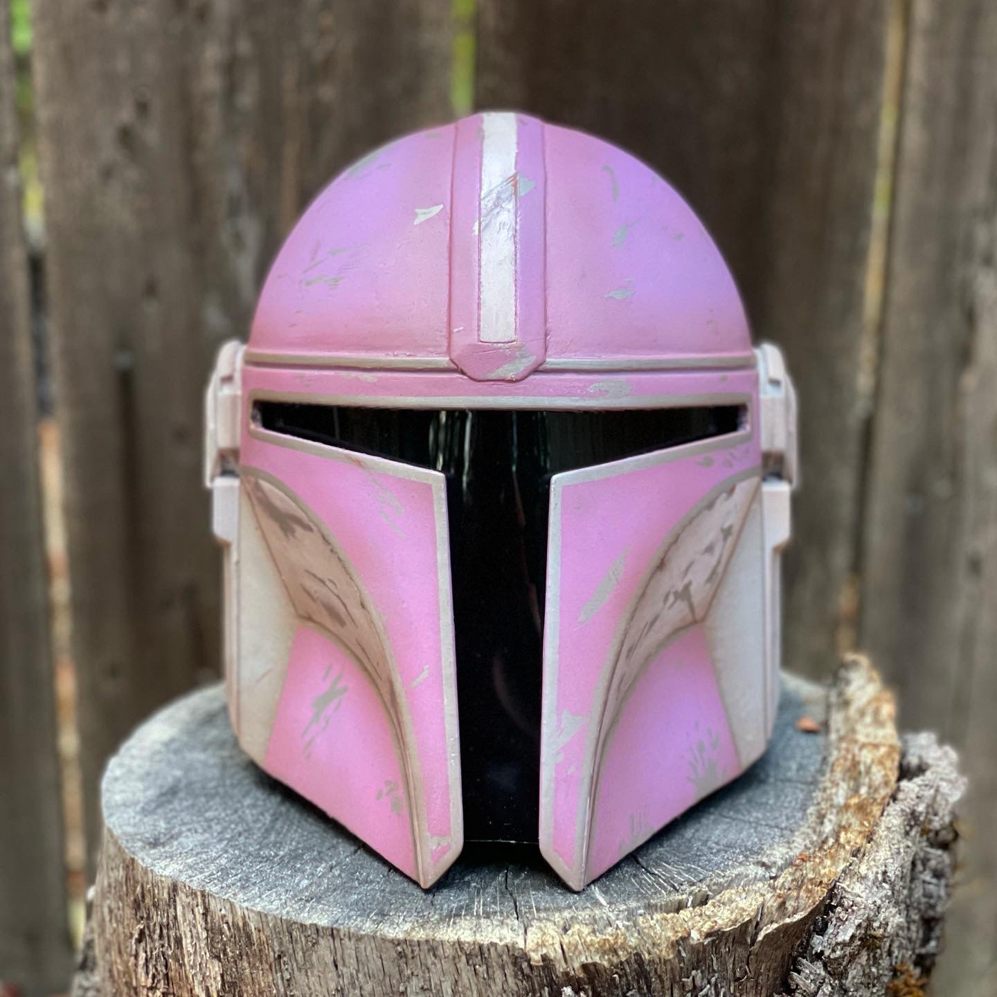 3D Printed Mandalorian helmet. Digital files from Thingiverse. Aug 2021.
