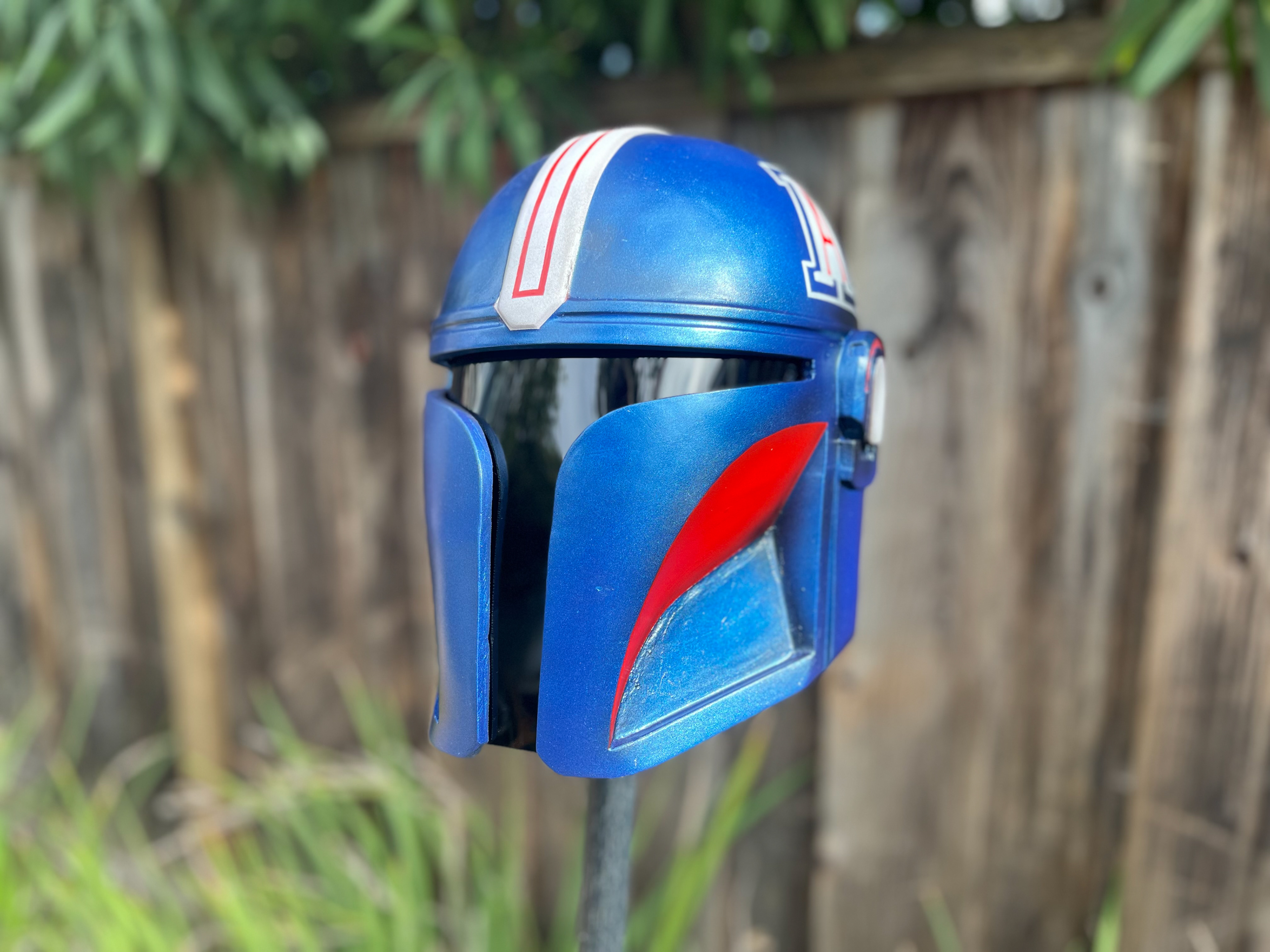 Resin cast Mandalorian helmet. Apr 2024.
